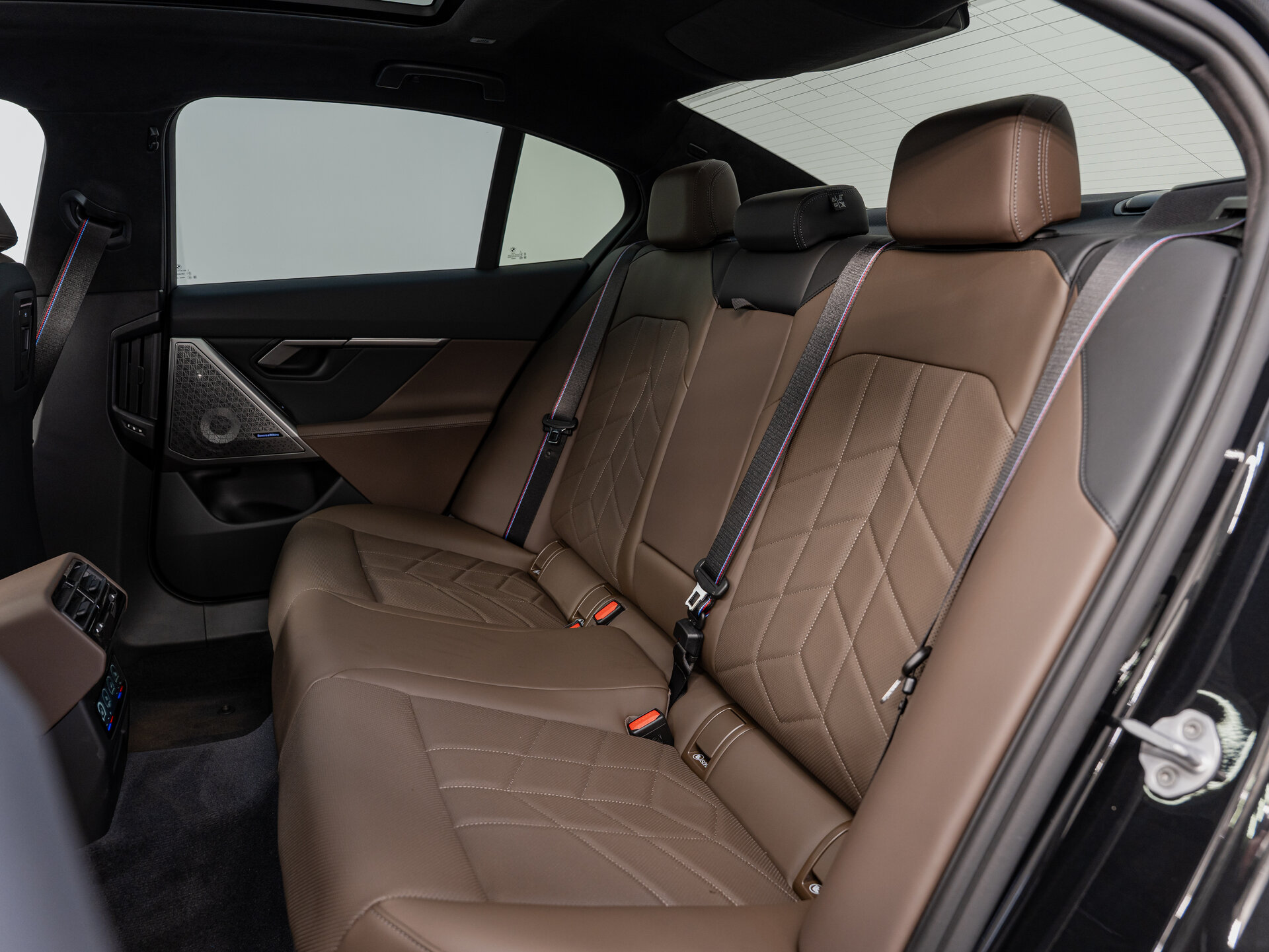 Автомобиль BMW 5 серии 540d xDrive 3.0d AT (303 л.с.) 4WD - 18
