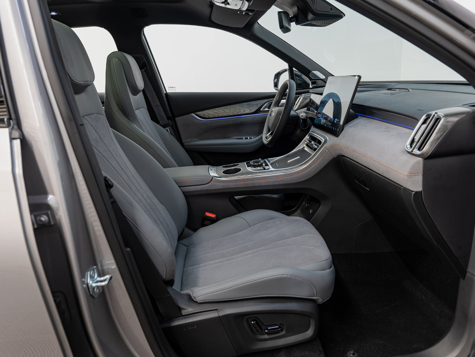 Автомобиль Geely Galaxy M7 1.5hyb AT (238 л.с.) - 10
