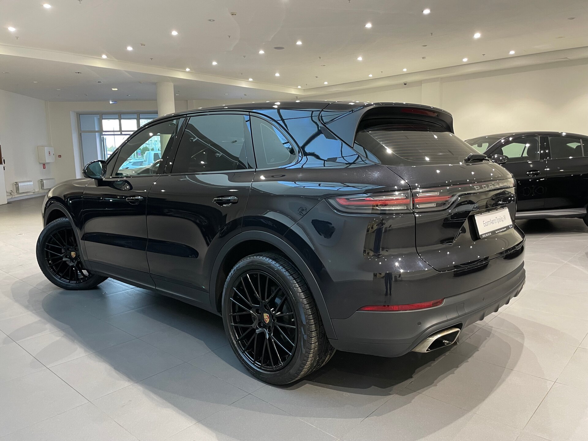 Автомобиль Porsche Cayenne 3.0 AT (340 л.с.) 4WD - 4