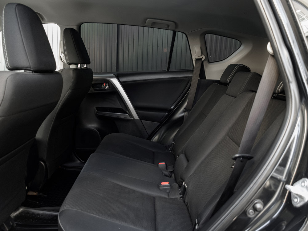 Купить Toyota RAV4 2.0 CVT (146 л.с.) 4WD, 2016 в Екатеренбурге