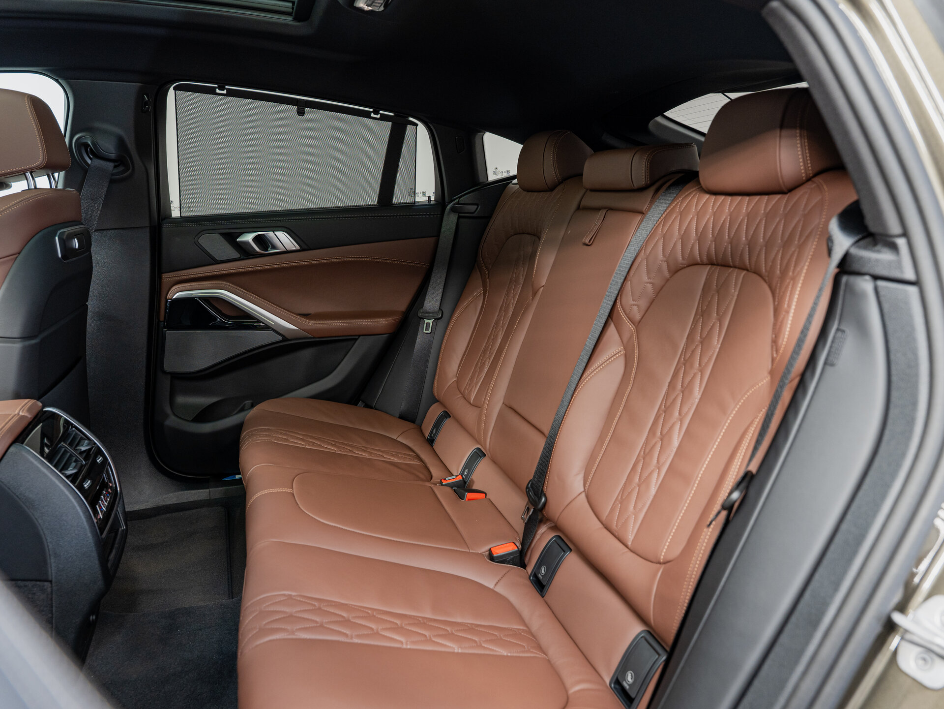 Автомобиль BMW X6 40i 3.0 AT (381 л.с.) 4WD - 17