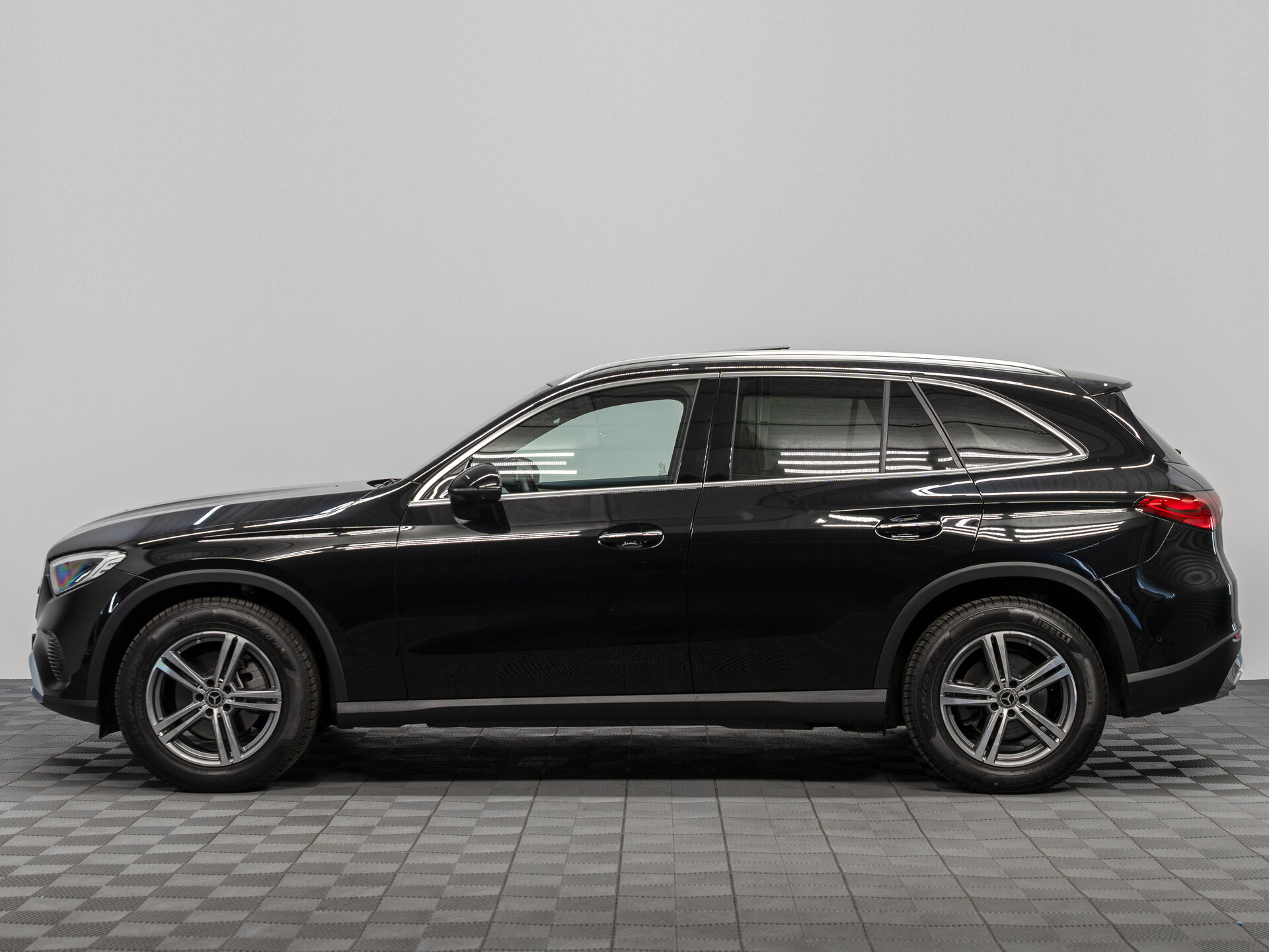 Автомобиль Mercedes-Benz GLC 220 d 2.0d AT (197 л.с.) 4WD - 8