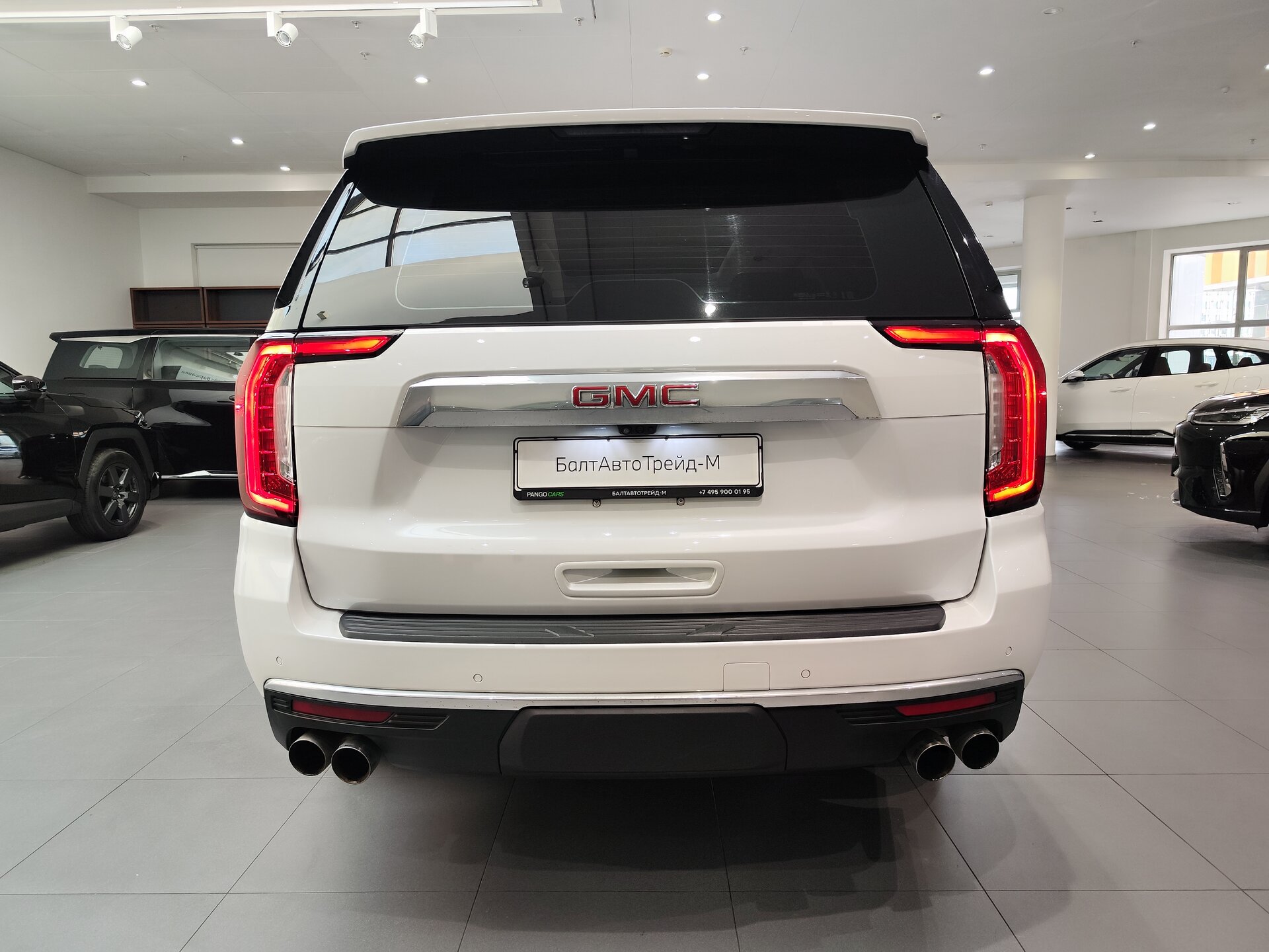Автомобиль GMC Yukon 6.2 AT (426 л.с.) 4WD - 5