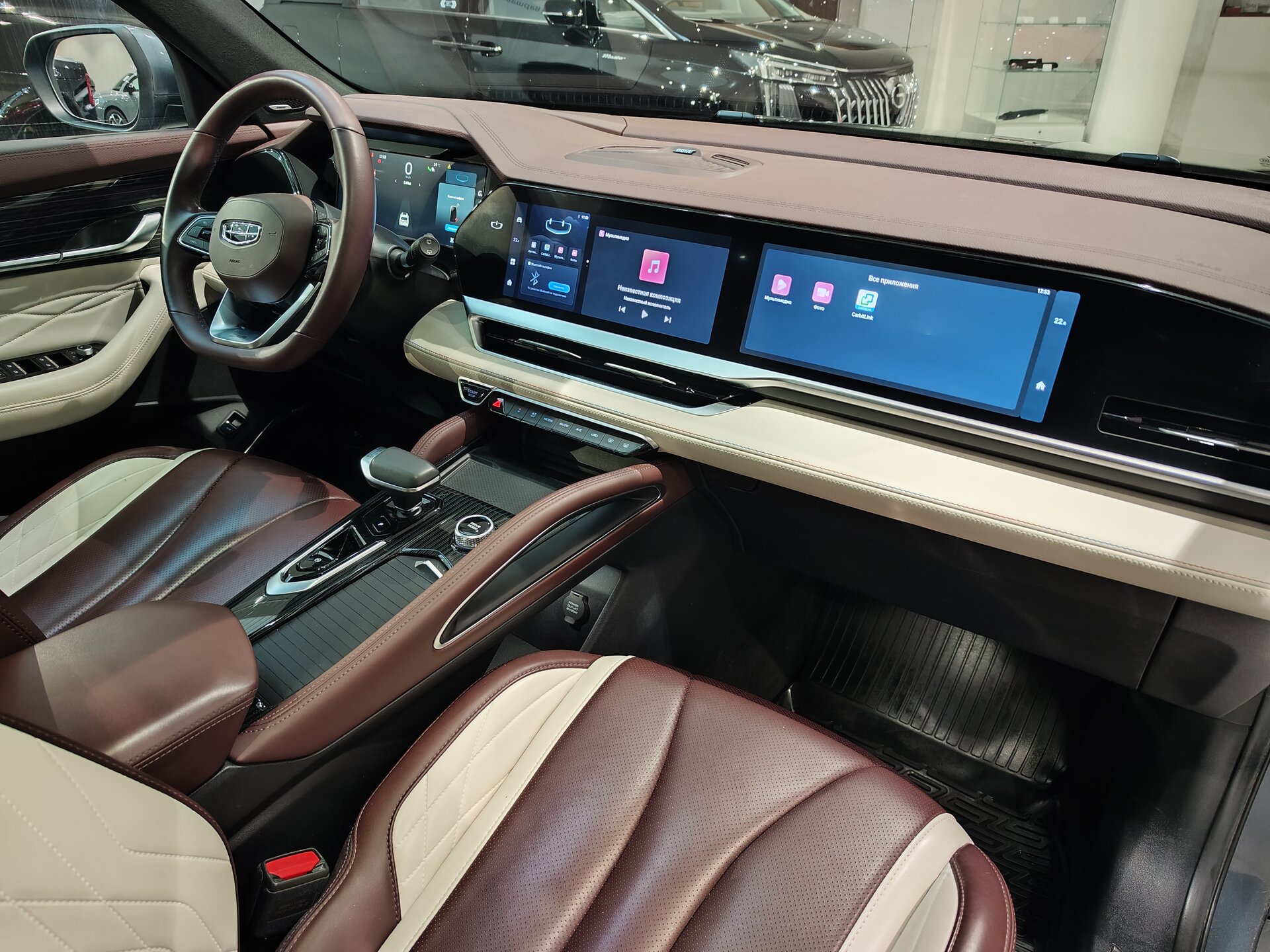 Автомобиль Geely Monjaro 2.0 AT (238 л.с.) 4WD - 15