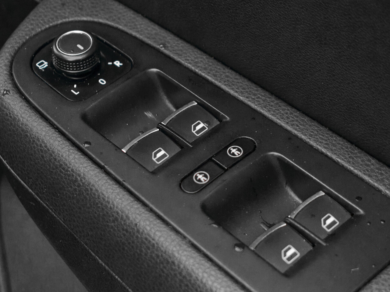 Купить Volkswagen Sharan 1.4 AMT (150 л.с.), 2017 в Екатеренбурге