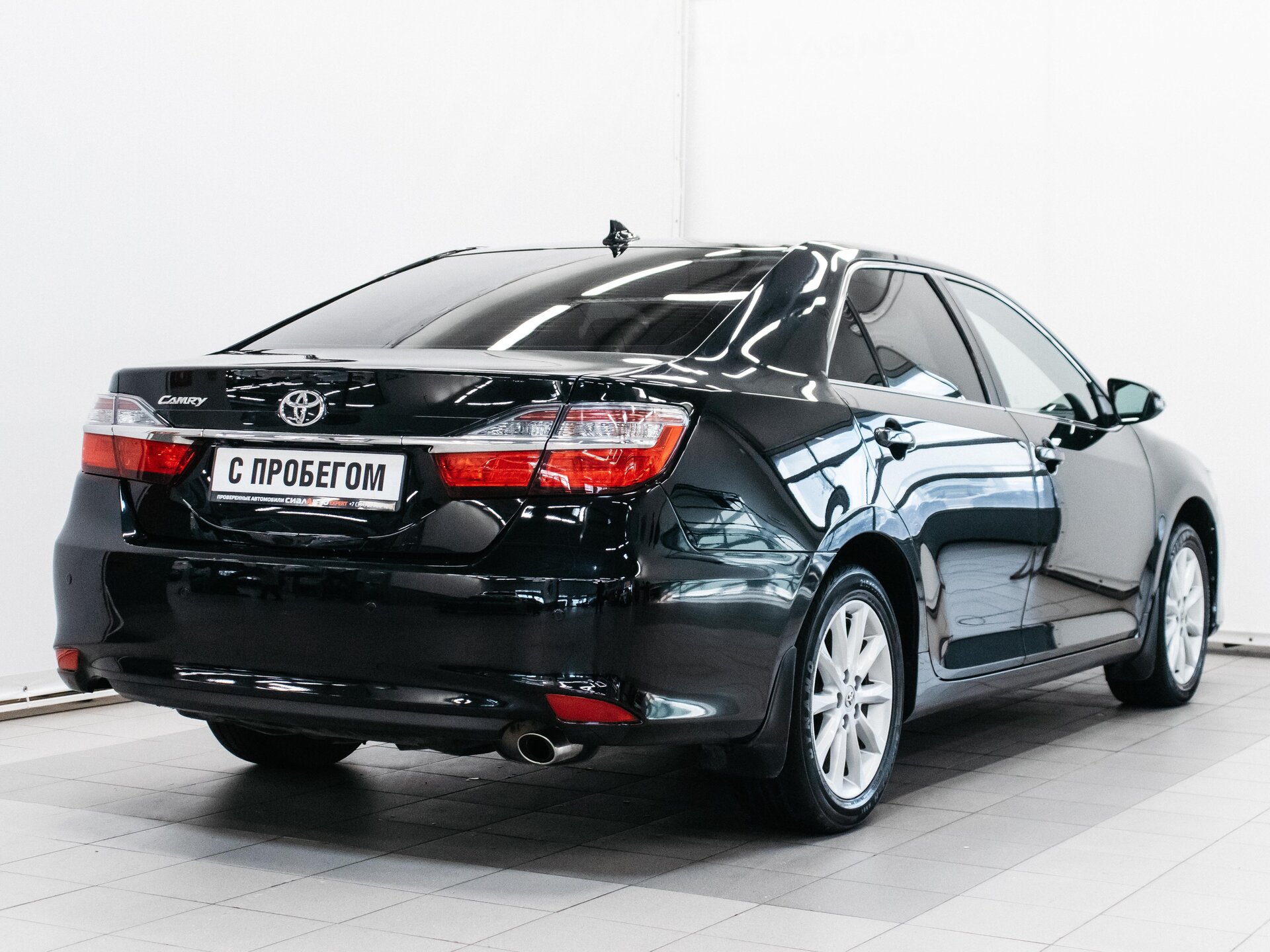 Toyota Camry 2017 4