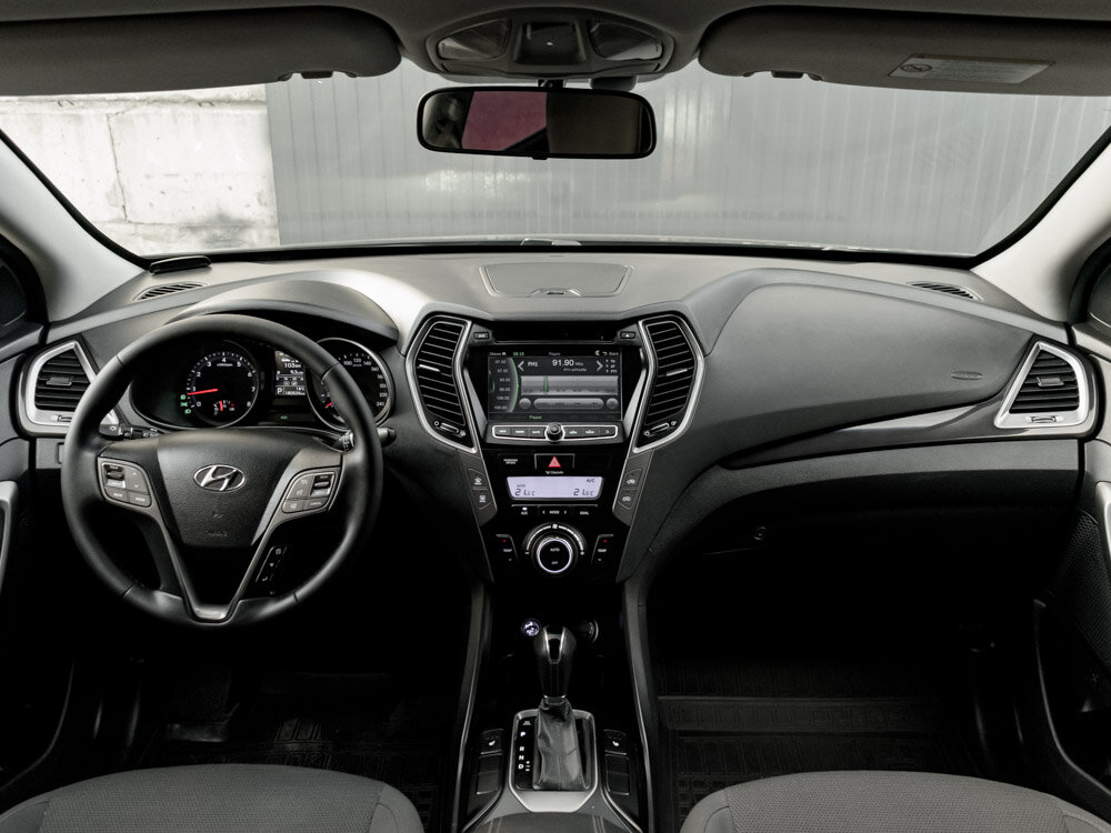Купить Hyundai Santa Fe 2.4 AT (175 л.с.) 4WD, 2013 в Екатеренбурге