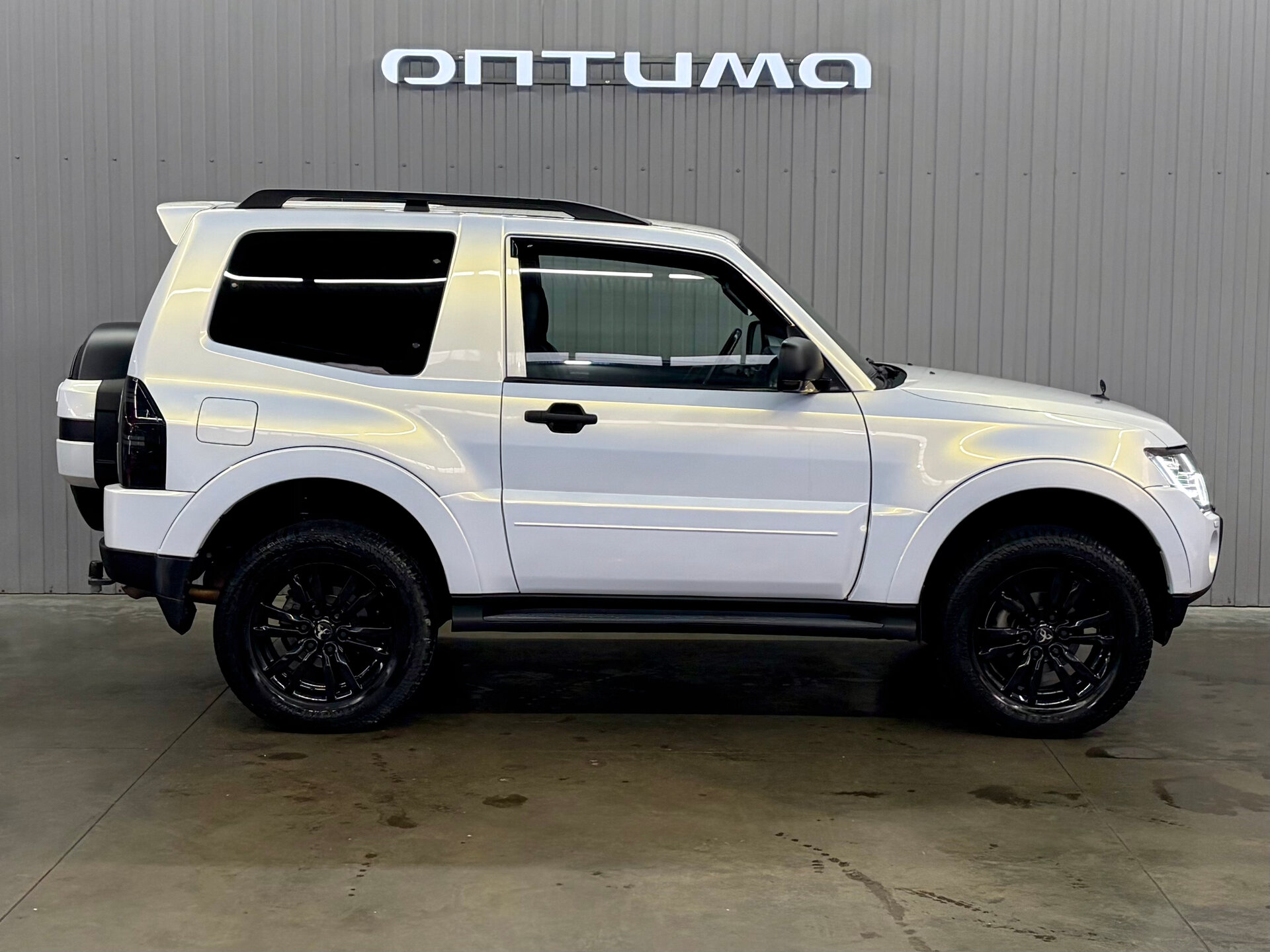 Mitsubishi Pajero 