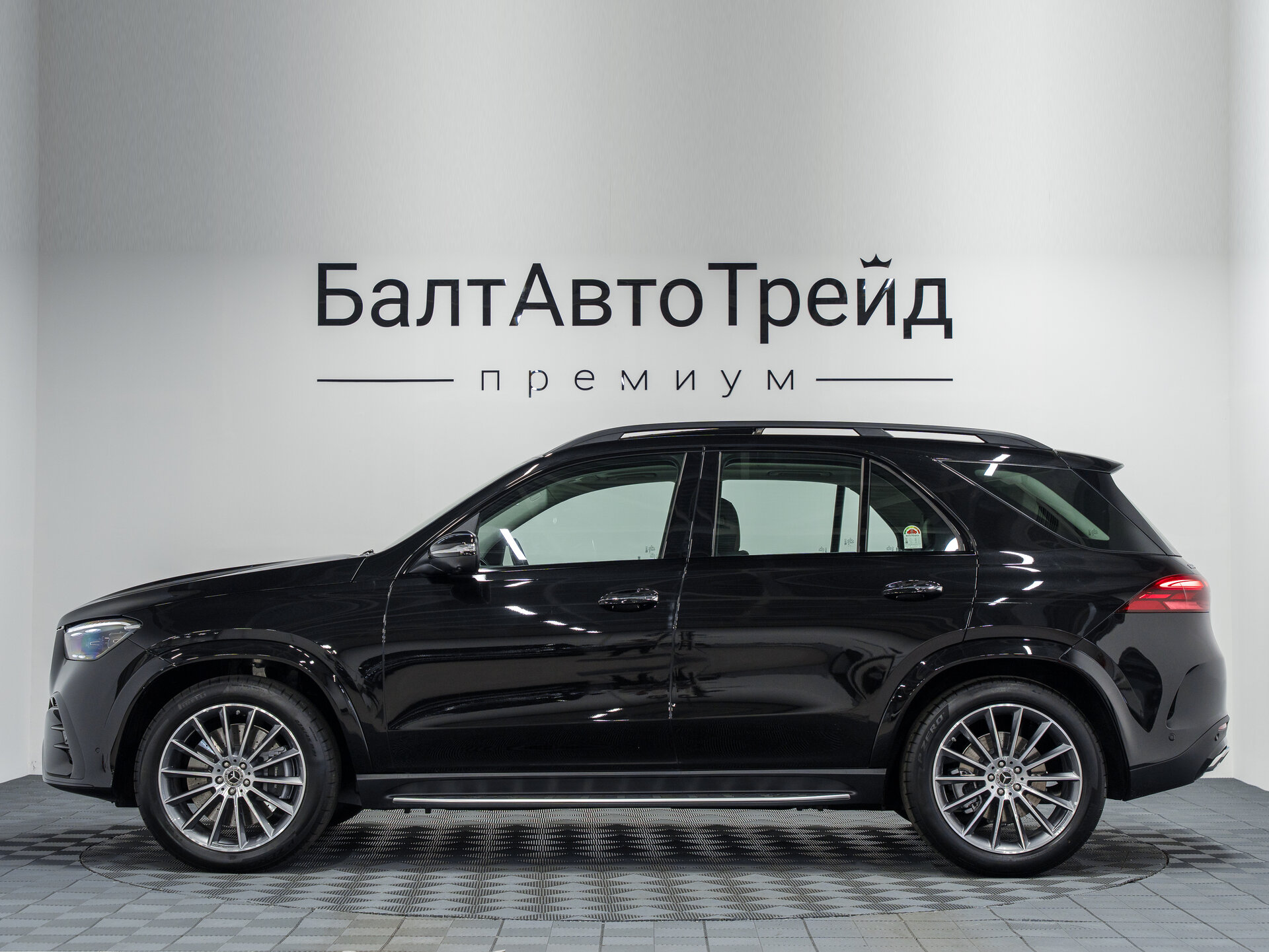 Автомобиль Mercedes-Benz GLE 450 3.0 AT (381 л.с.) 4WD - 11