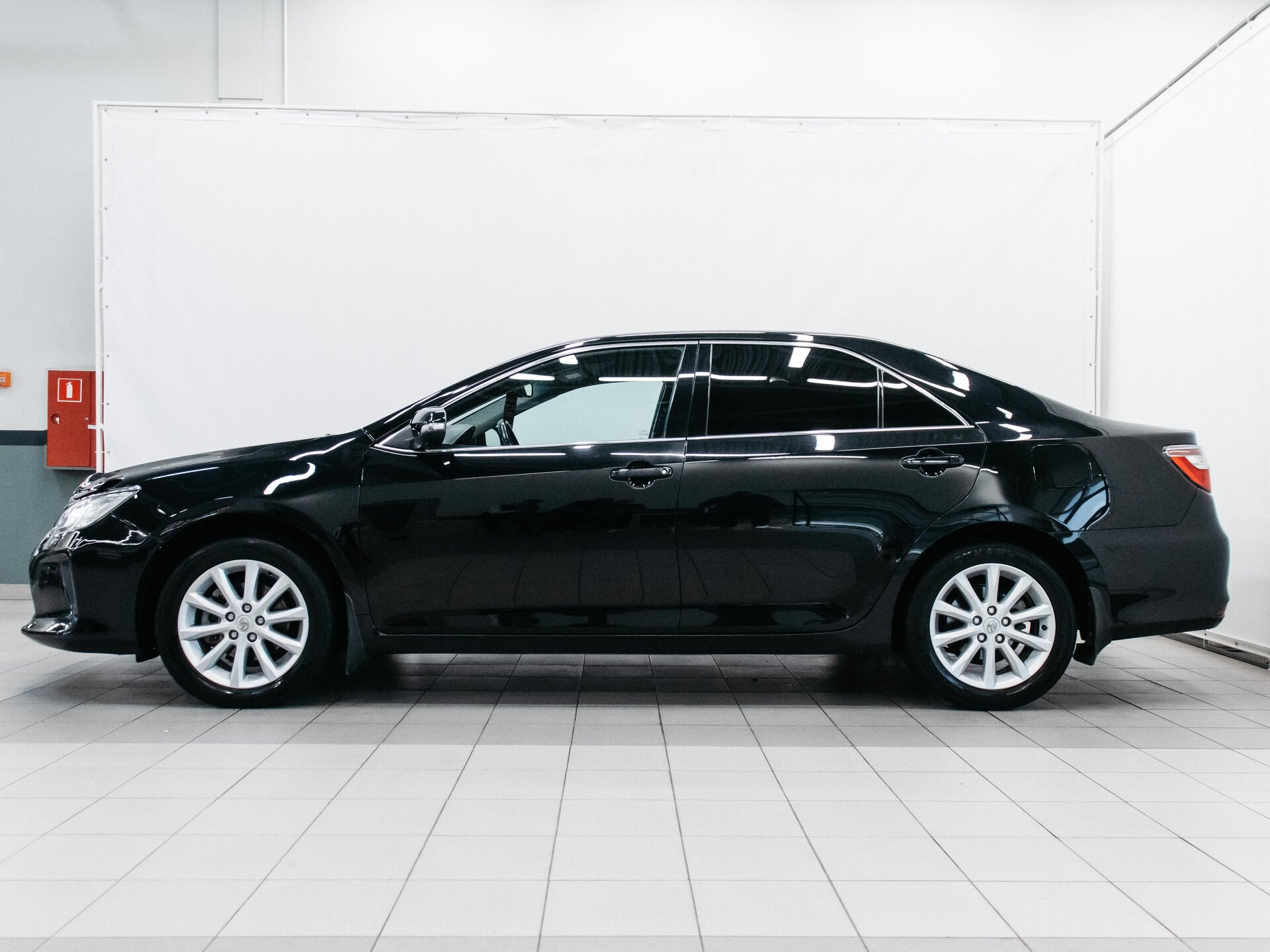 Toyota Camry 2017 8
