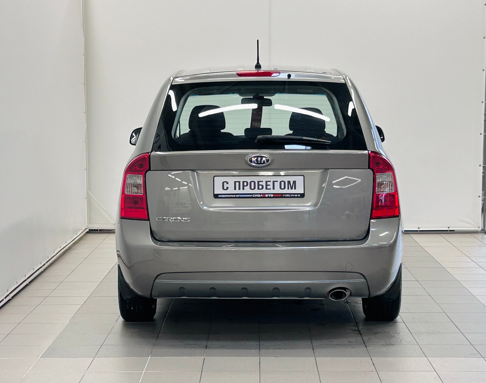 Kia Carens 2011 5