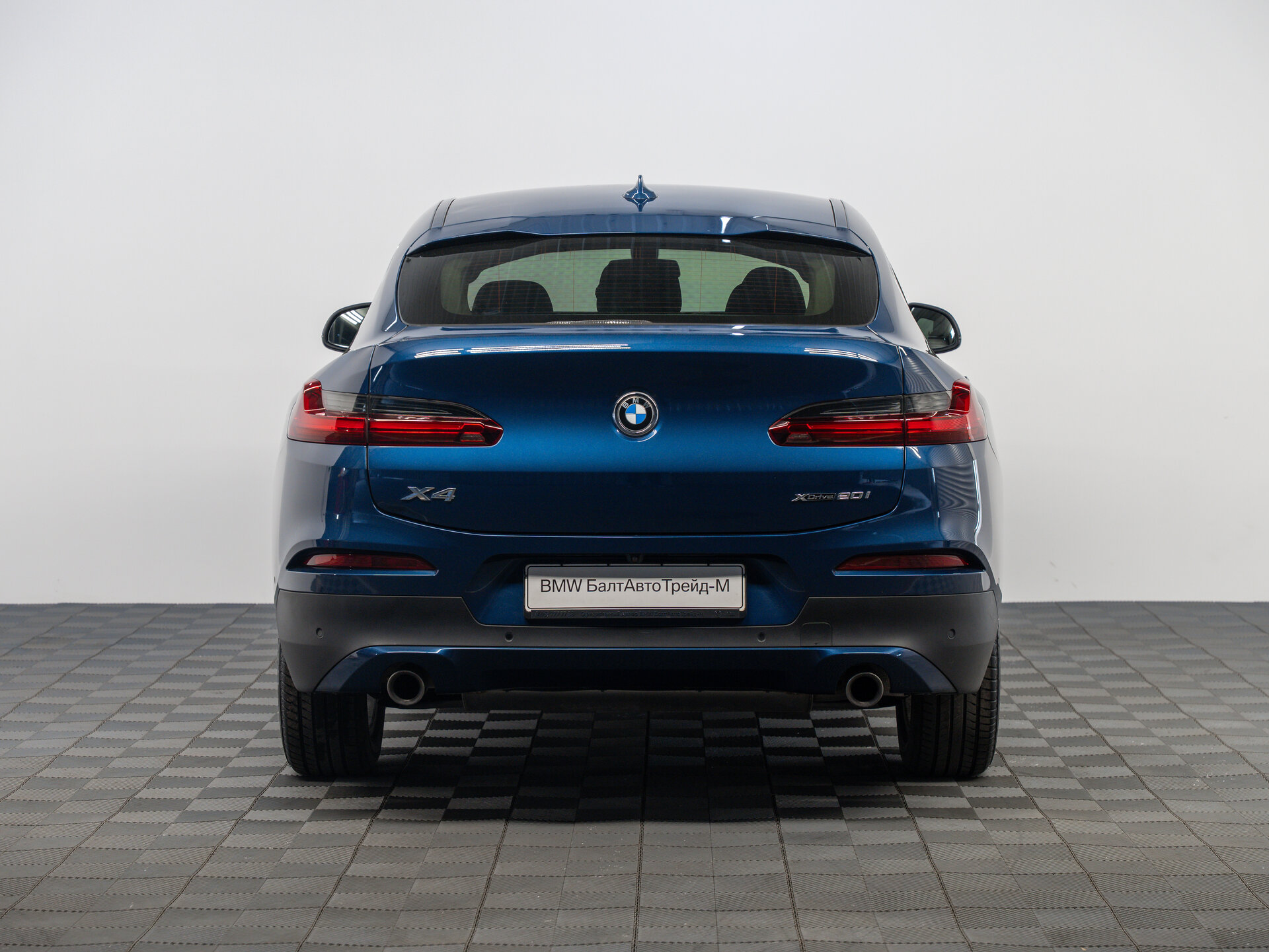 Автомобиль BMW X4 20i 2.0 AT (184 л.с.) 4WD - 6