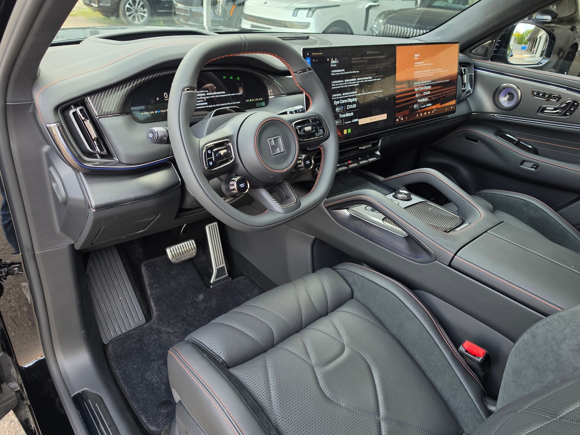 Автомобиль Zeekr 8X Dawn 2.0hyb AT (1401 л.с.) 4WD - 3