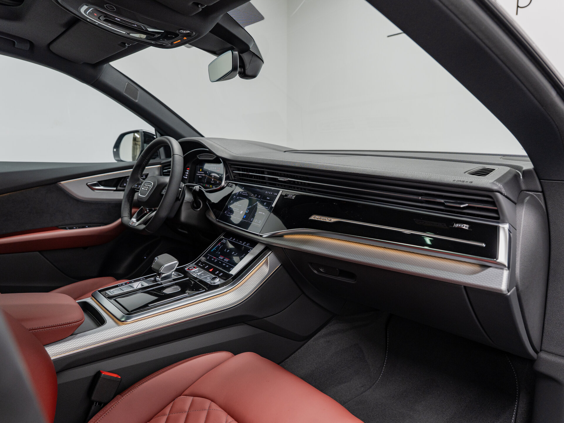 Автомобиль Audi SQ8 4.0 AT (507 л.с.) 4WD - 14