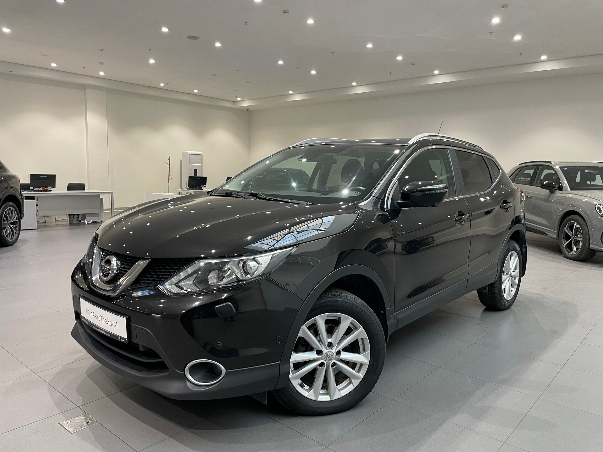 Автомобиль Nissan Qashqai 2.0 CVT (144 л.с.) 4WD - 1