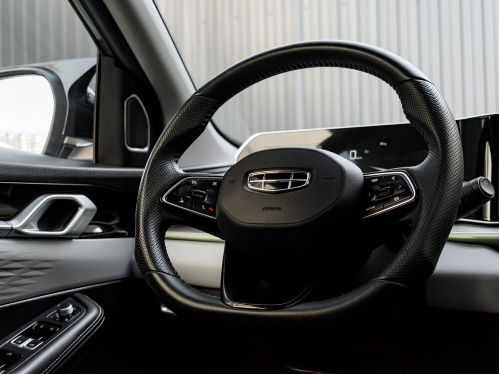 Купить Geely Coolray 1.5 AMT (177 л.с.), 2023 в Екатеренбурге