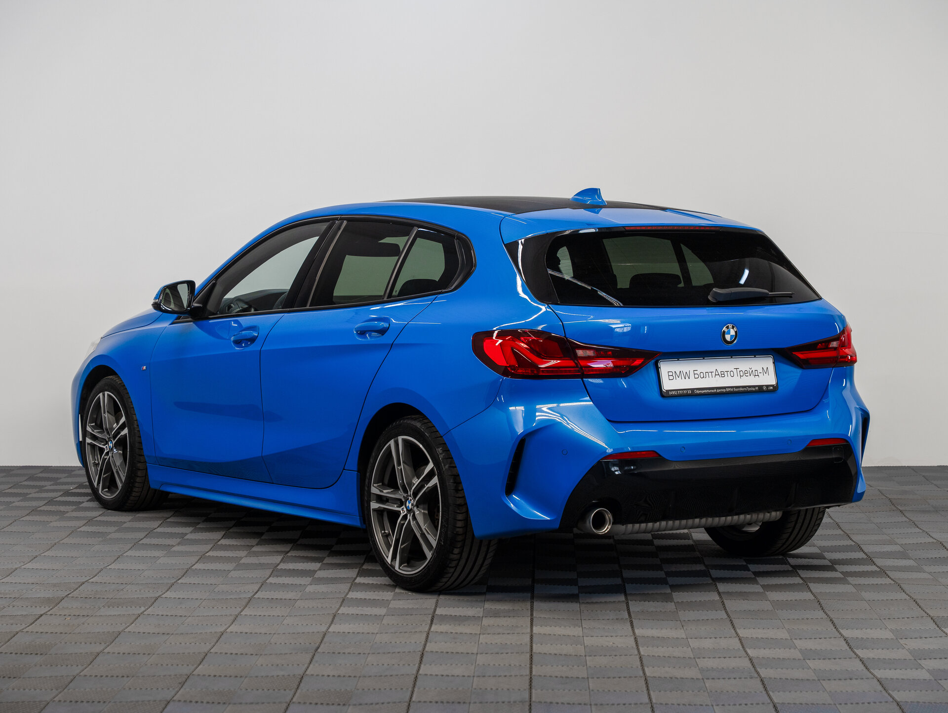 Автомобиль BMW 1 серии 118i 1.5 AMT (140 л.с.) - 7