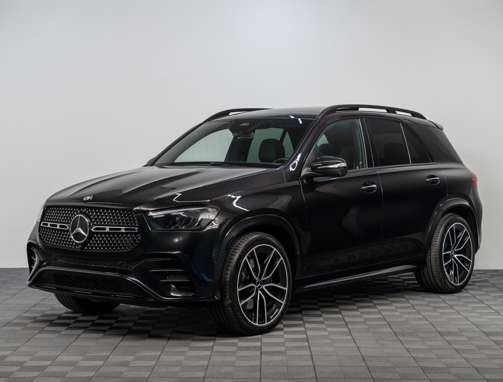 Автомобиль Mercedes-Benz GLE 350 2.0 AT (258 л.с.) 4WD - 1