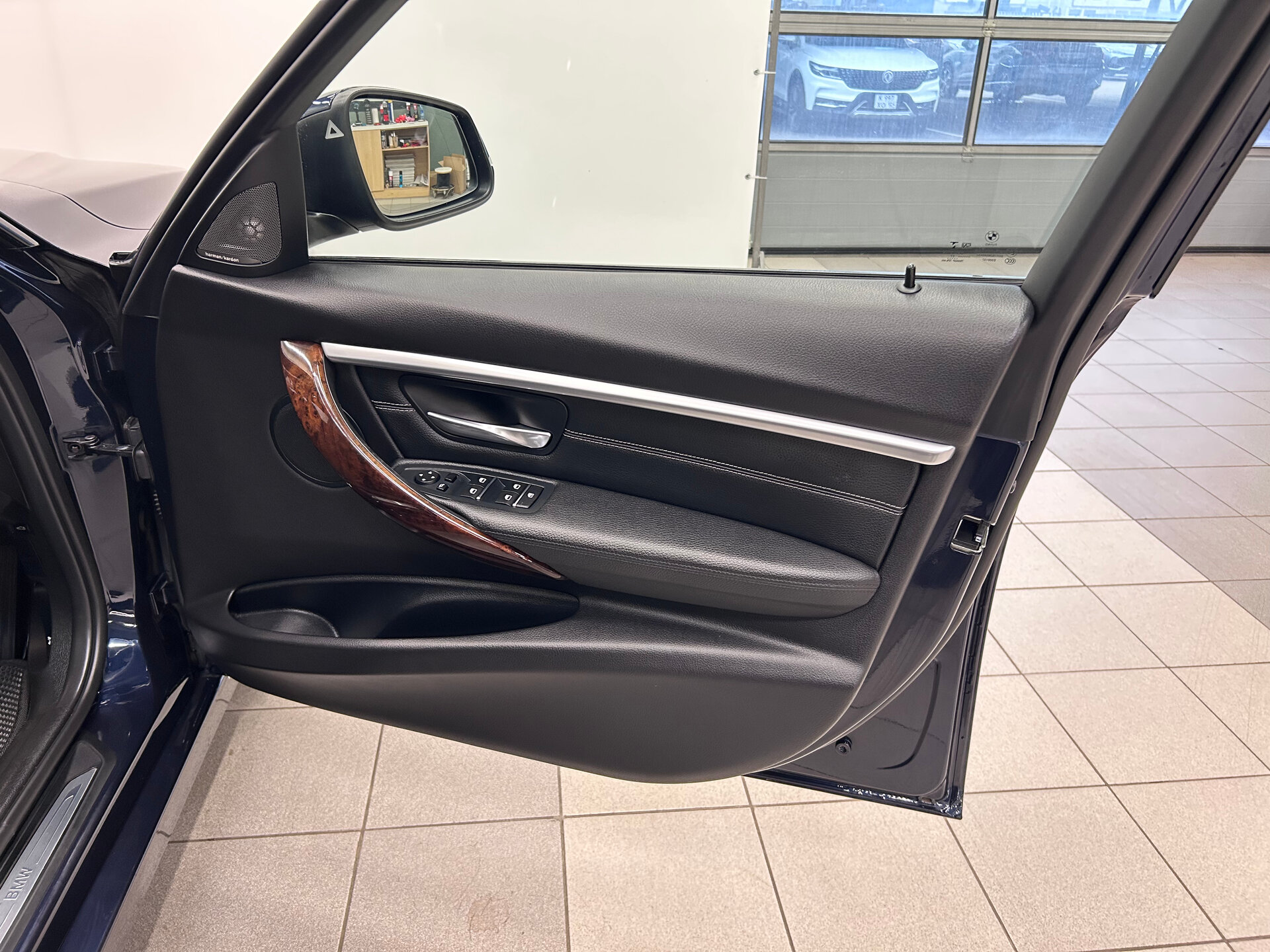 BMW 3 серии 2017 18