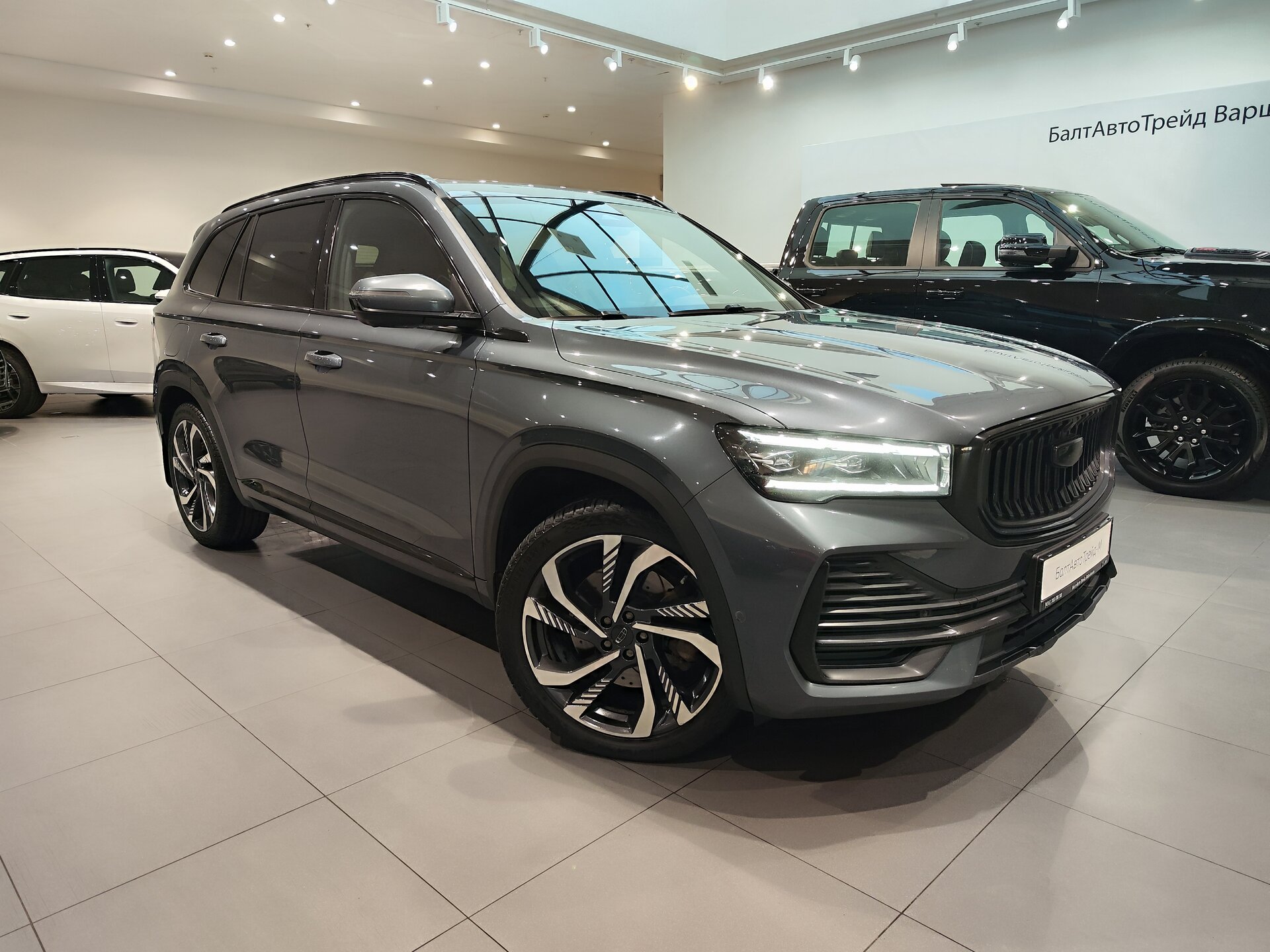 Автомобиль Geely Monjaro 2.0 AT (238 л.с.) 4WD - 3