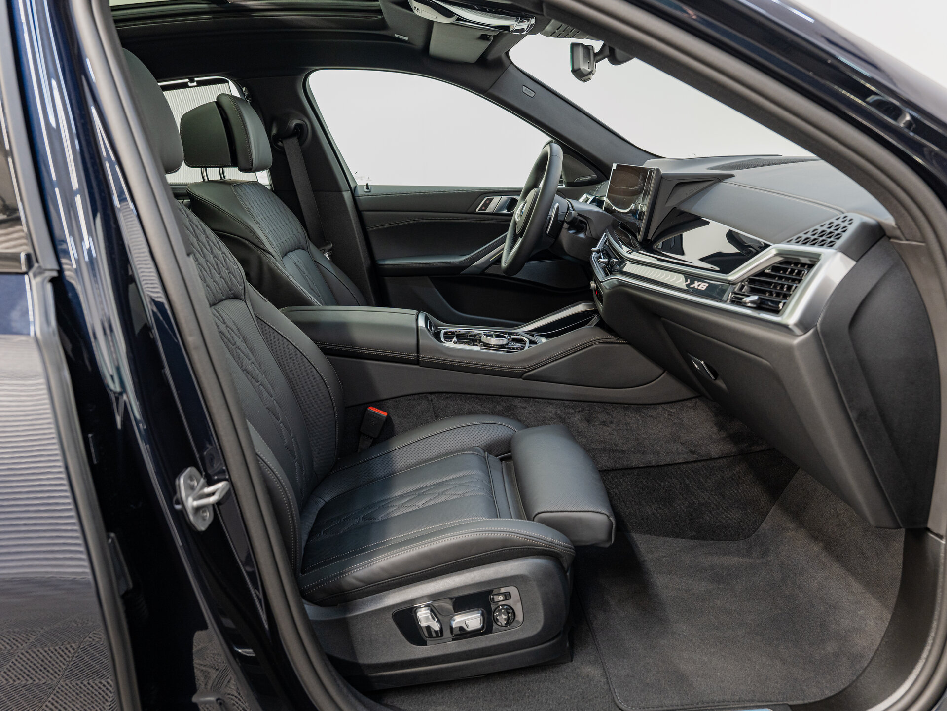 Автомобиль BMW X6 40i 3.0 AT (381 л.с.) 4WD - 10