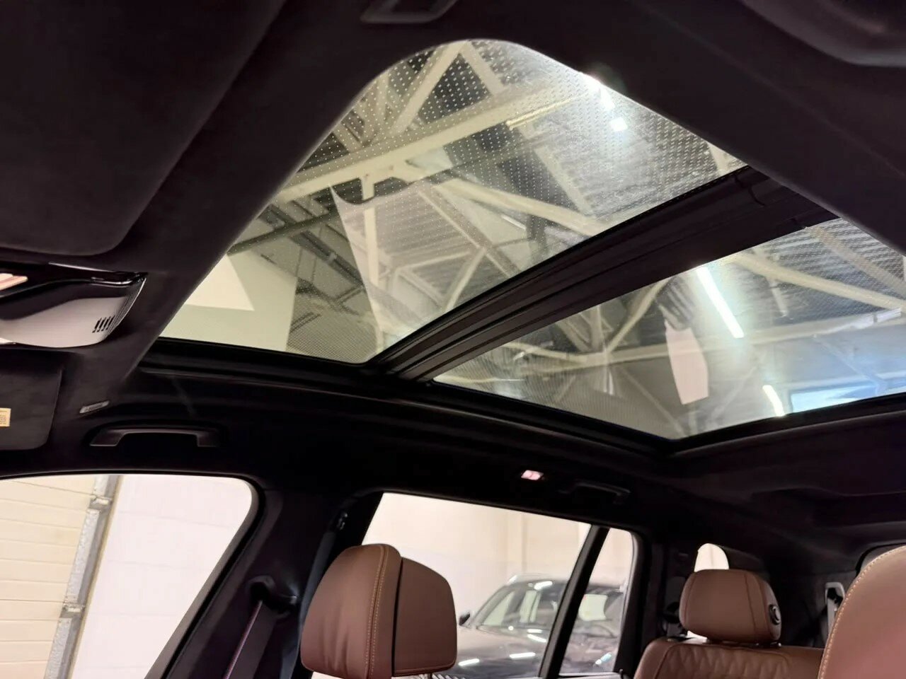 Автомобиль BMW X7 40i 3.0 AT (381 л.с.) 4WD - 12