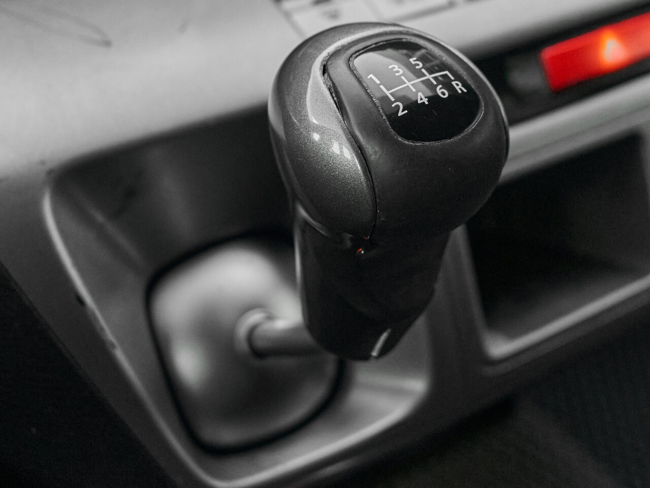 Купить Honda FR-V 1.8 MT (140 л.с.), 2008 в Екатеренбурге
