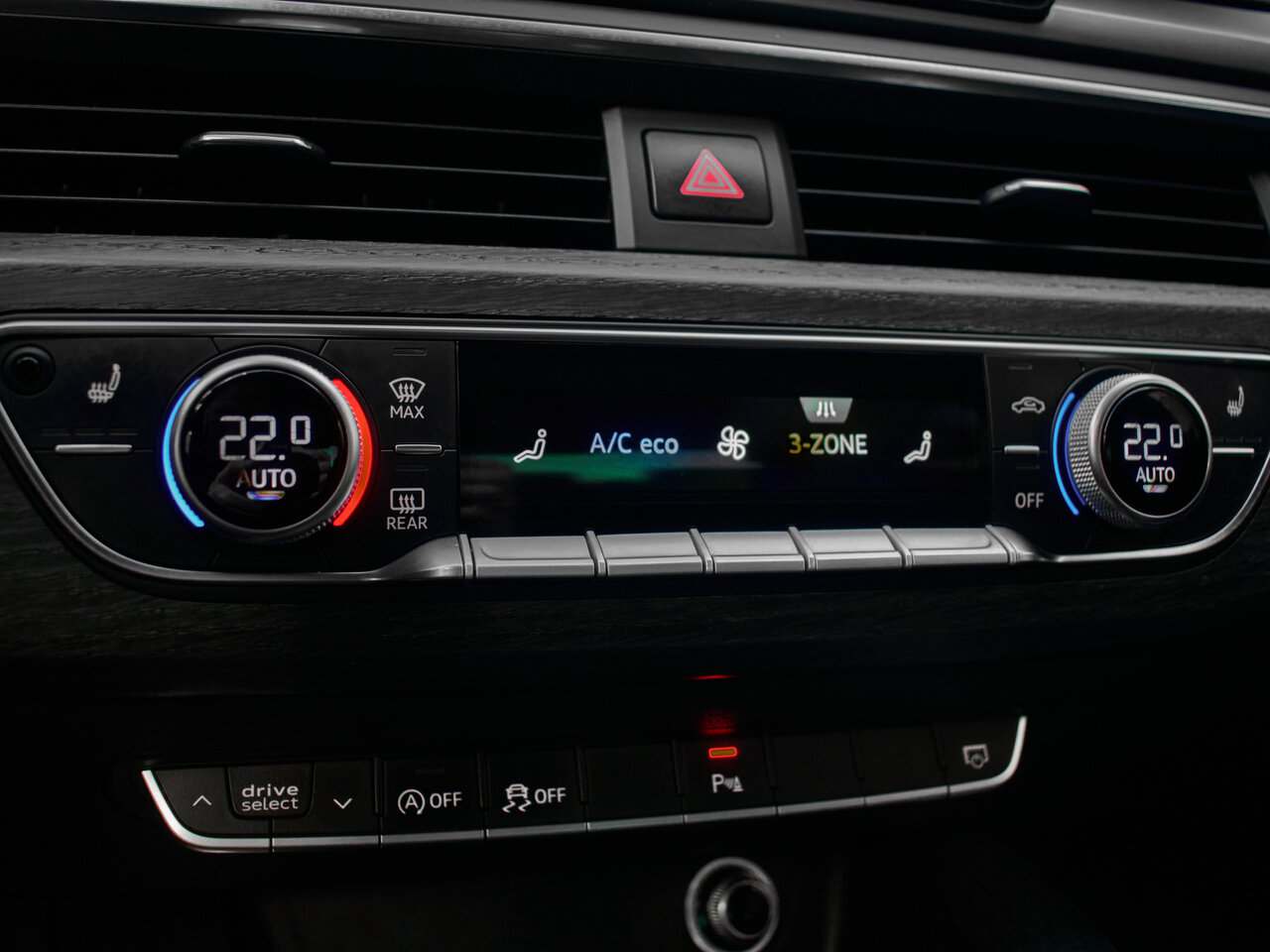 Купить Audi A4 1.4 AMT (150 л.с.), 2016 в Екатеренбурге