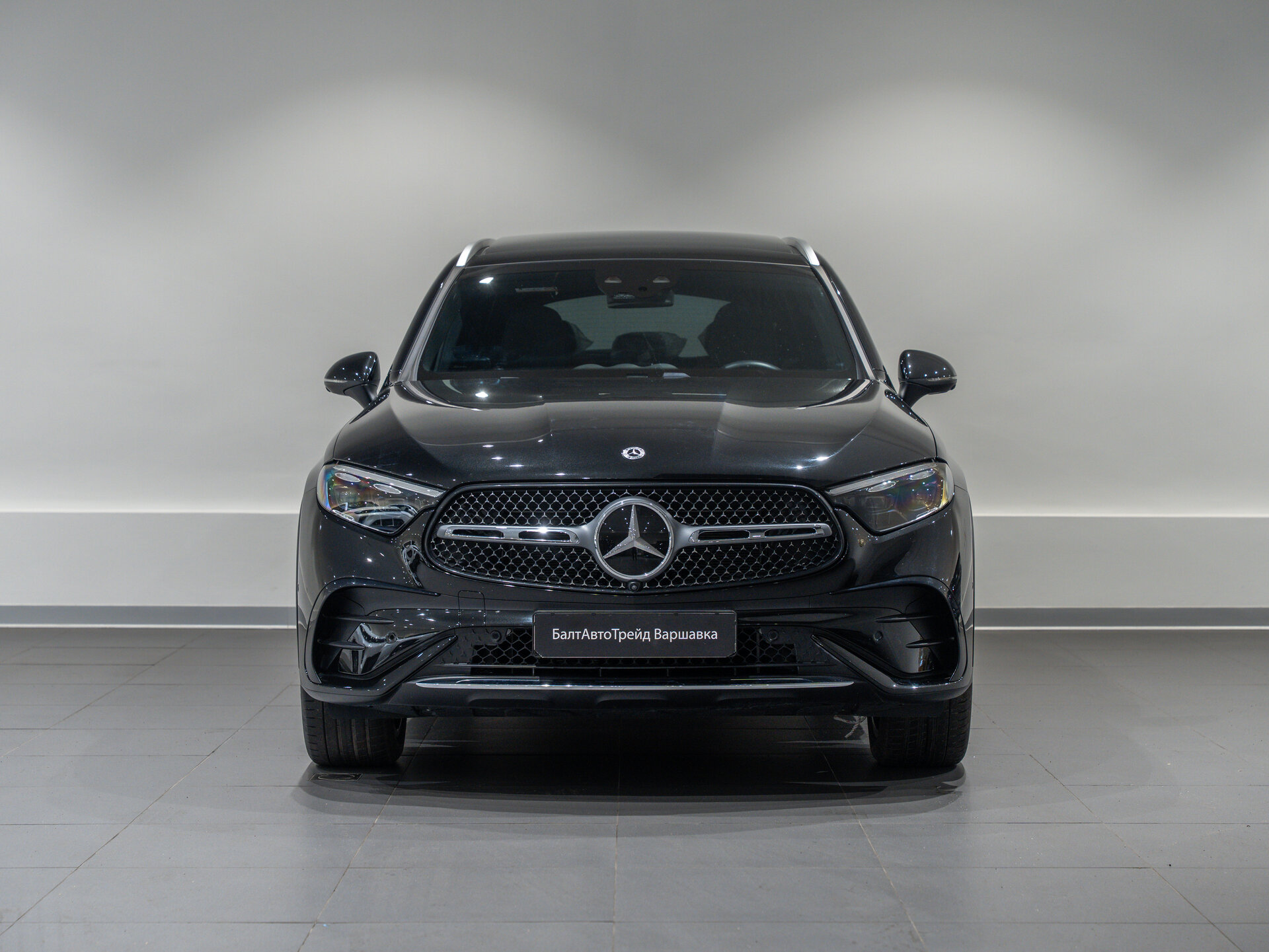 Автомобиль Mercedes-Benz GLC 300 2.0 AT (258 л.с.) 4WD - 2