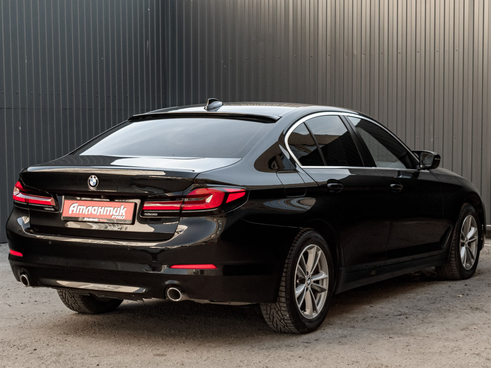 Купить BMW 5 серии 520d xDrive 2.0d AT (190 л.с.) 4WD, 2019 в Екатеренбурге