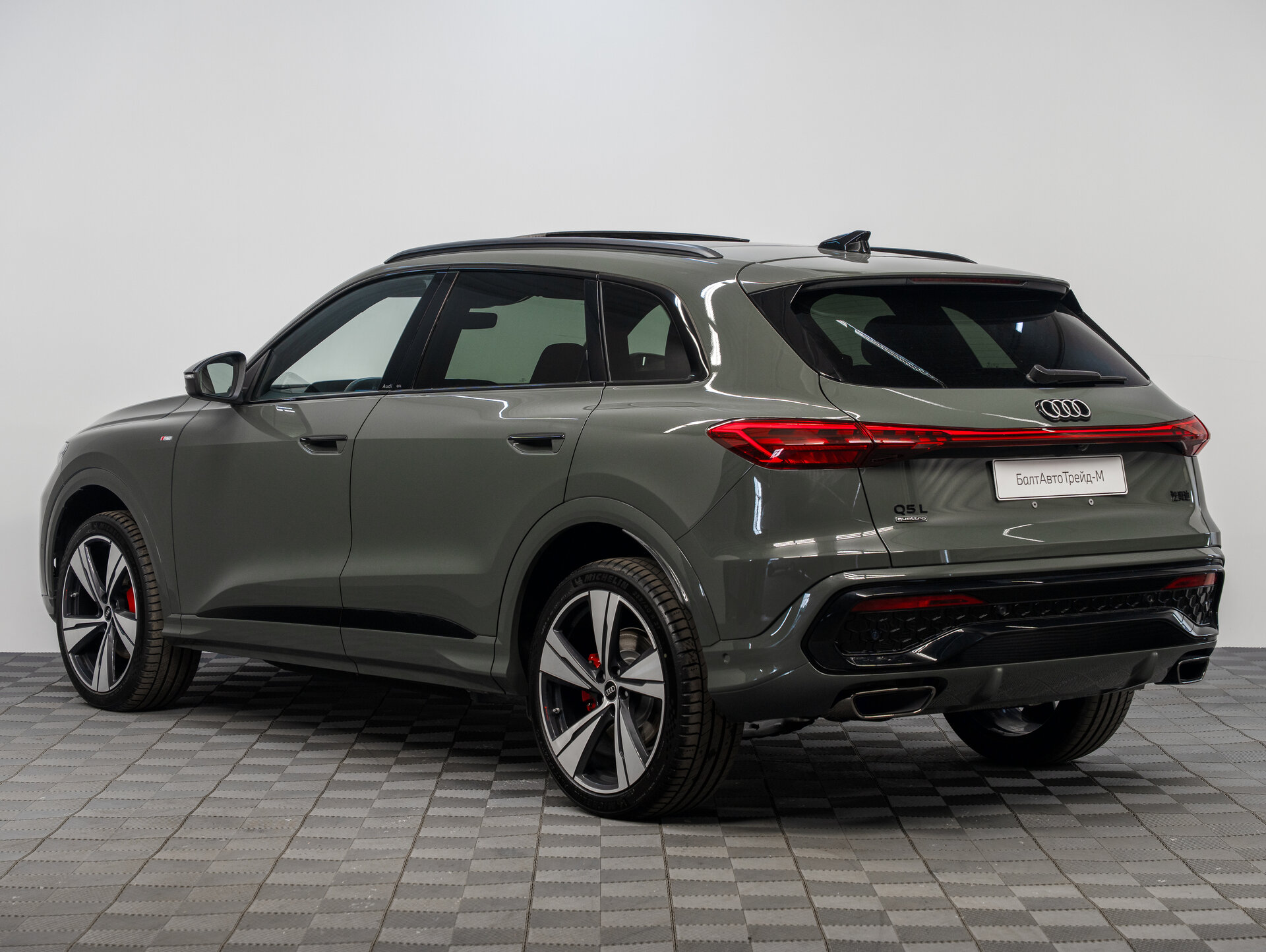 Автомобиль Audi Q5 L 2.0 AMT (272 л.с.) 4WD - 7