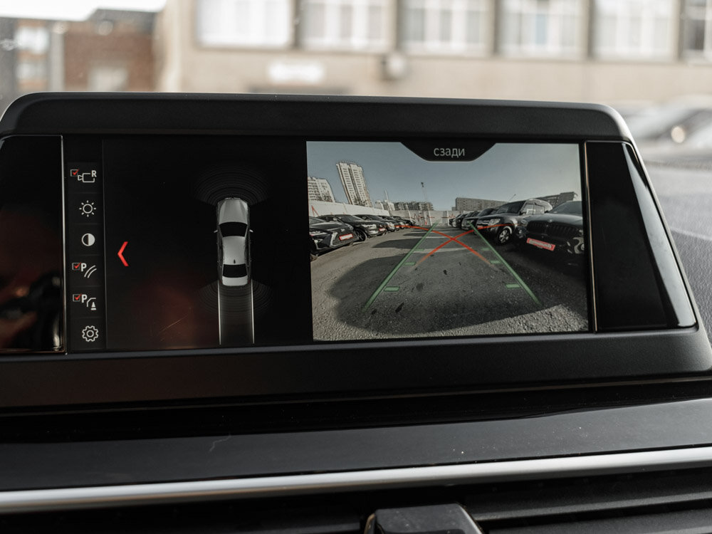 Купить BMW 5 серии 520d xDrive 2.0d AT (190 л.с.) 4WD, 2019 в Екатеренбурге