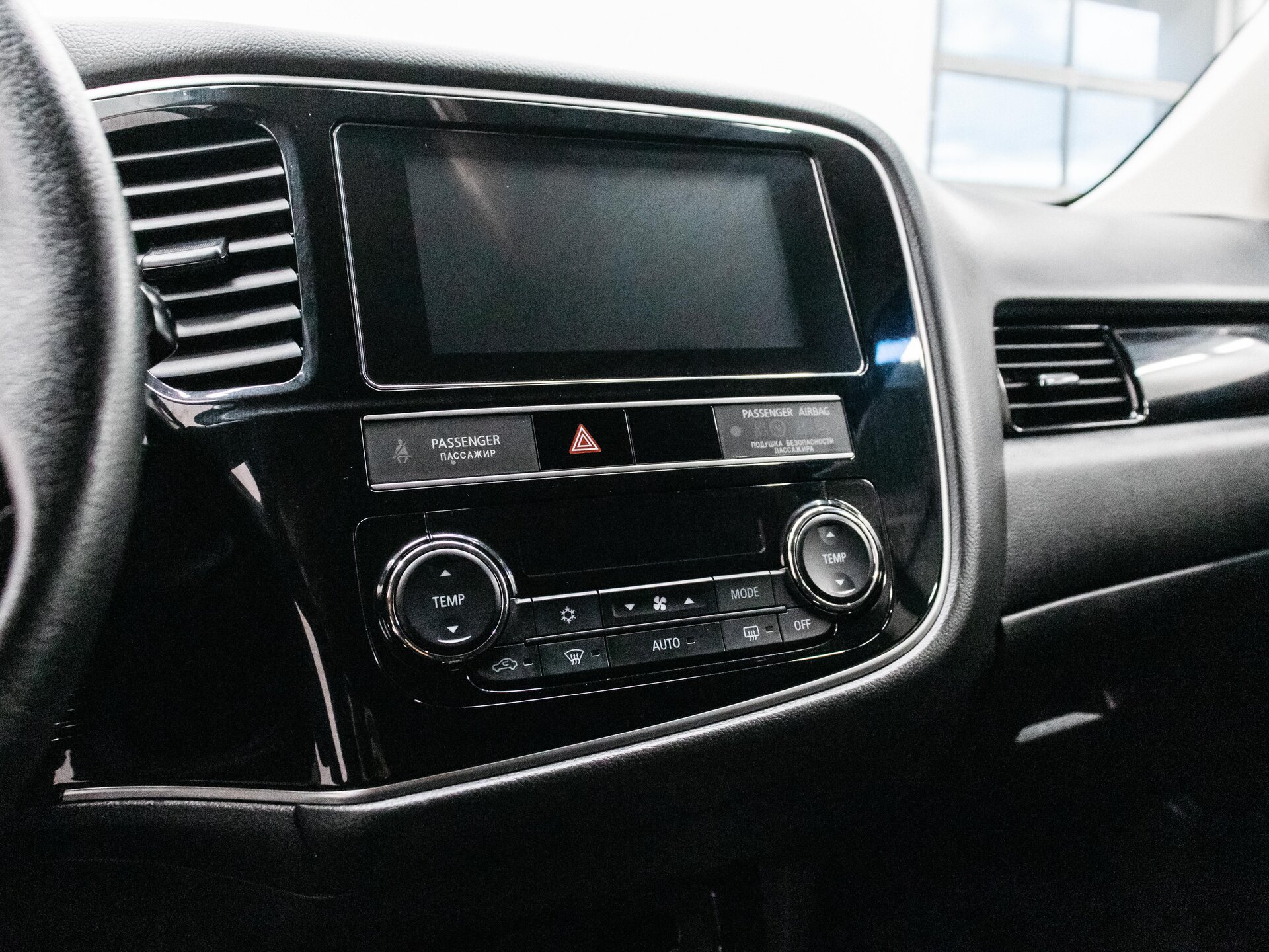 Mitsubishi Outlander 2019 21