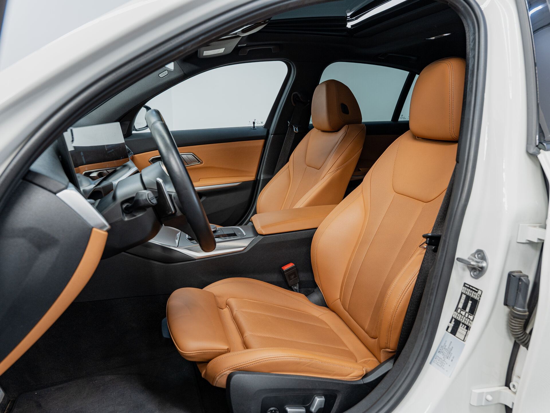 Автомобиль BMW 3 серии 320i 2.0 AT (184 л.с.) - 11