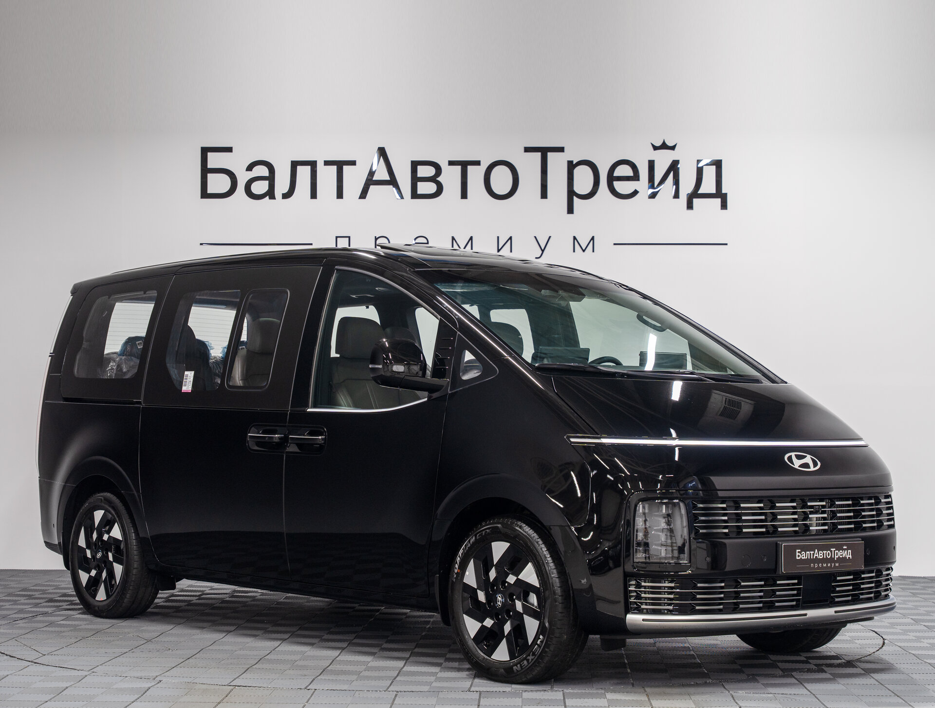 Автомобиль Hyundai Staria 1.6hyb AT (245 л.с.) - 5