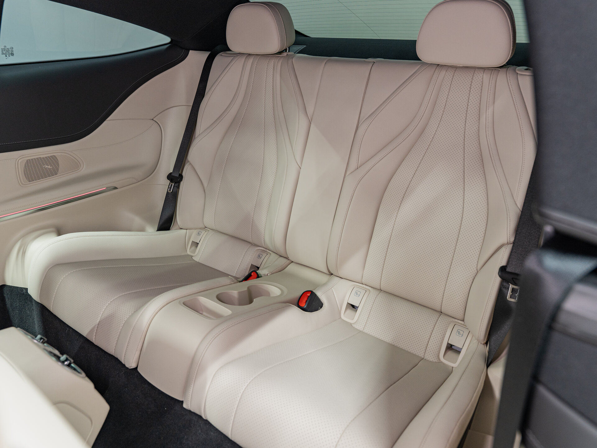 Автомобиль Mercedes-Benz CLE 200 2.0 AT (204 л.с.) - 20