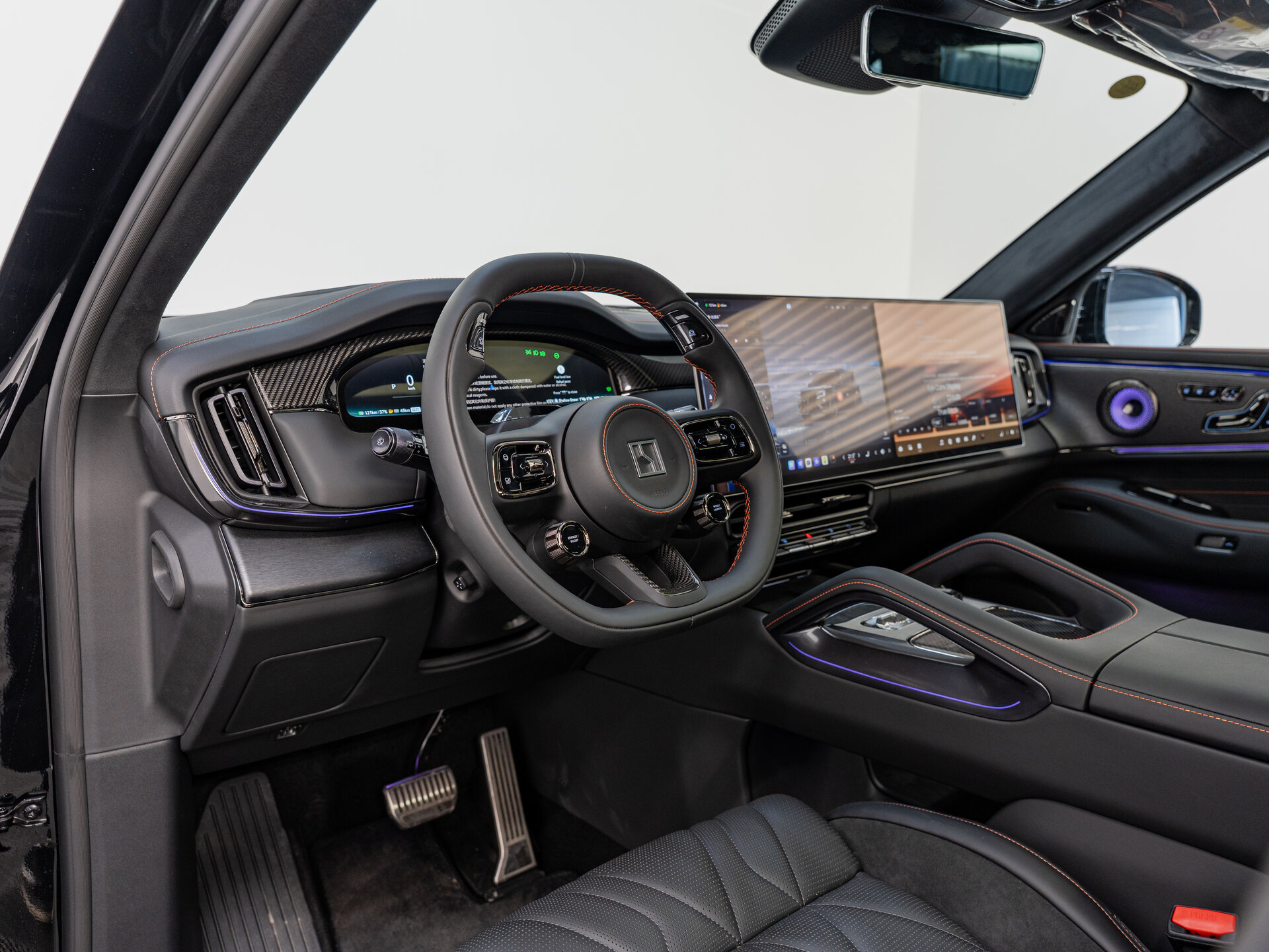 Автомобиль Zeekr 8X Dawn 2.0hyb AT (1401 л.с.) 4WD - 13