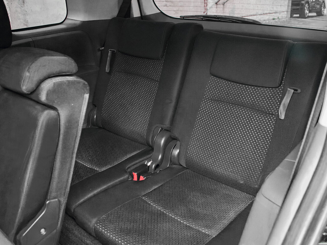 Купить Toyota ISis 1.8 CVT (144 л.с.), 2010 в Екатеренбурге
