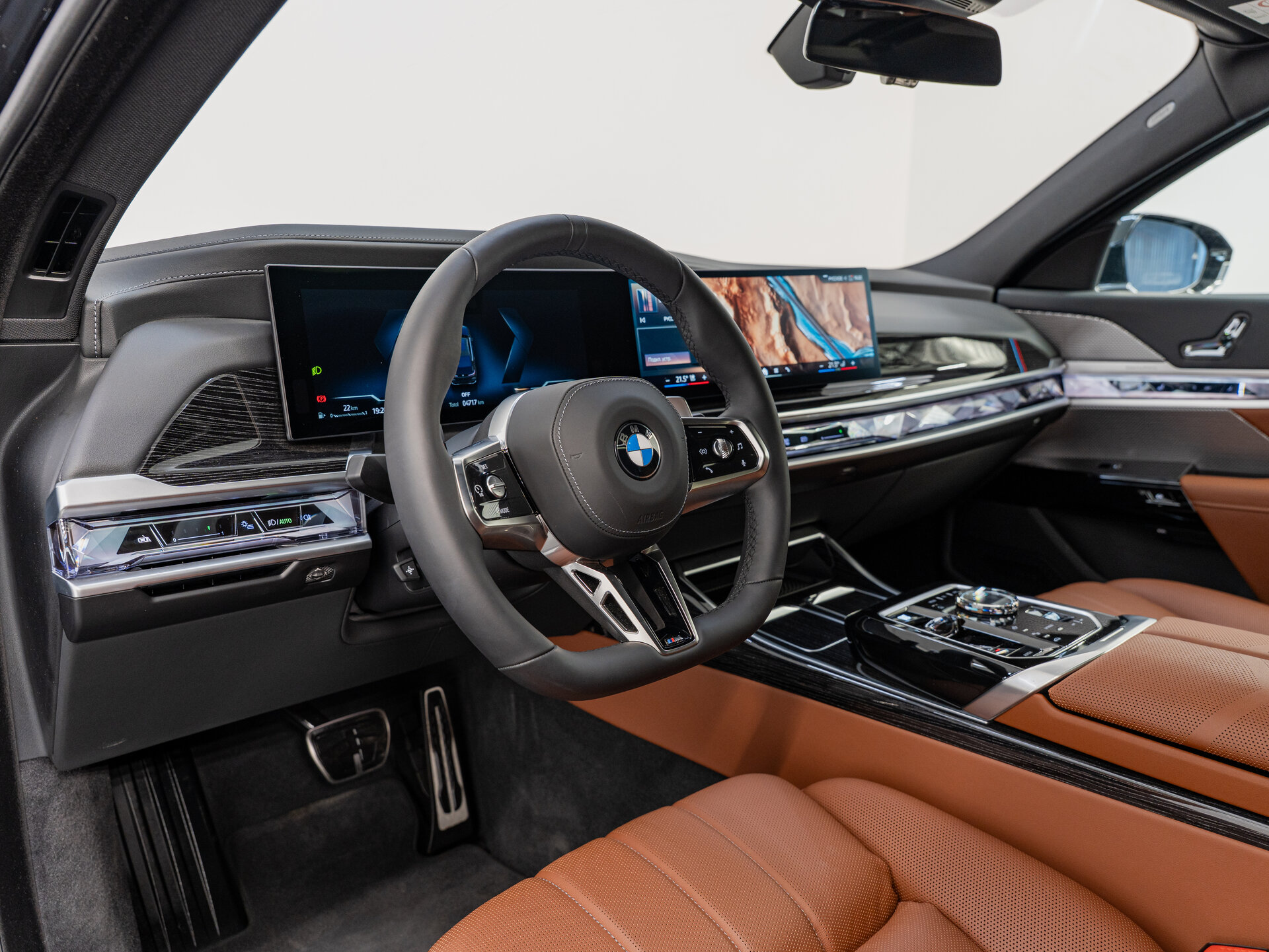 Автомобиль BMW 7 серии 740i xDrive 3.0 AT (380 л.с.) 4WD - 13