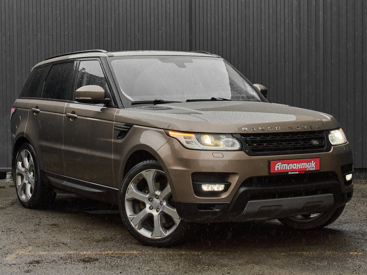 Купить Land Rover Range Rover Sport 3.0d AT (249 л.с.) 4WD, 2015 в Екатеренбурге