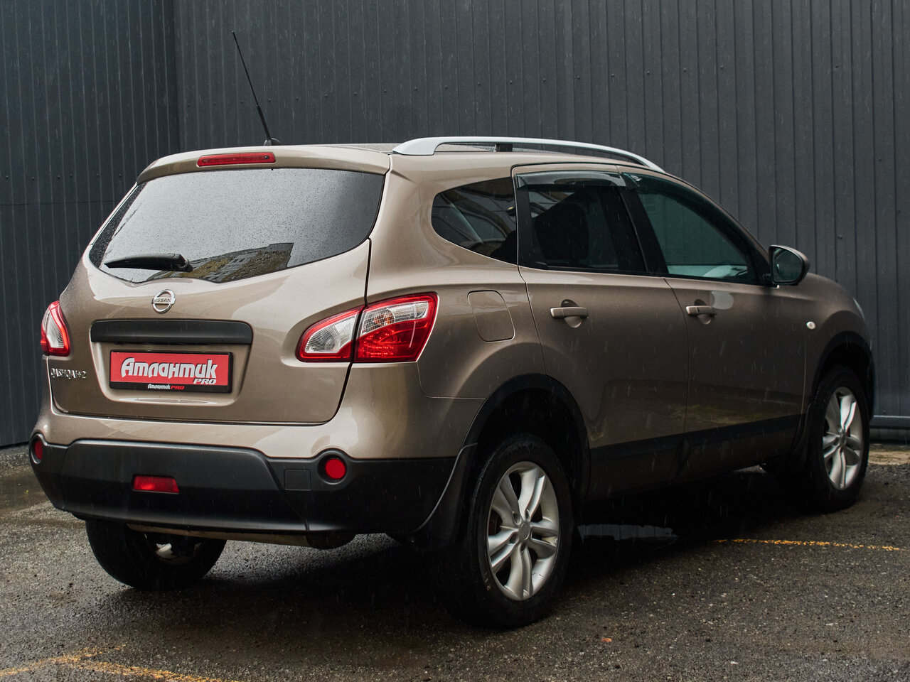 Купить Nissan Qashqai+2 2.0 CVT (141 л.с.) 4WD, 2012 в Екатеренбурге