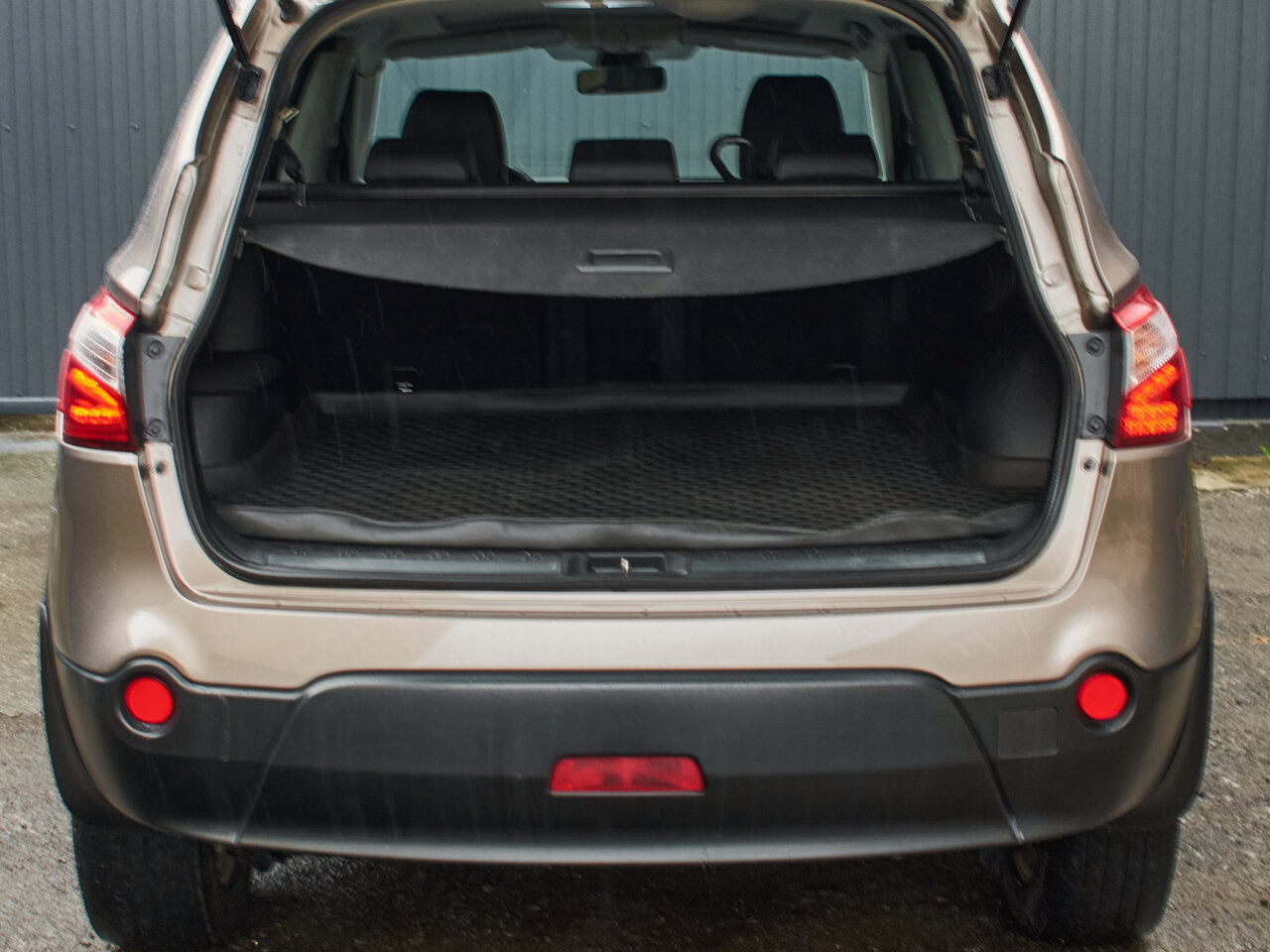 Купить Nissan Qashqai+2 2.0 CVT (141 л.с.) 4WD, 2012 в Екатеренбурге