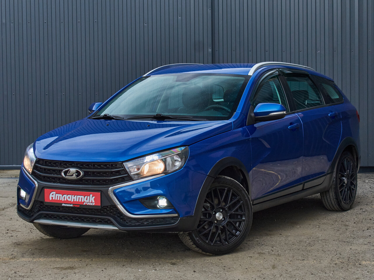 Купить Lada (ВАЗ) Vesta SW Cross 1.8 MT (122 л.с.), 2020 в Екатеренбурге