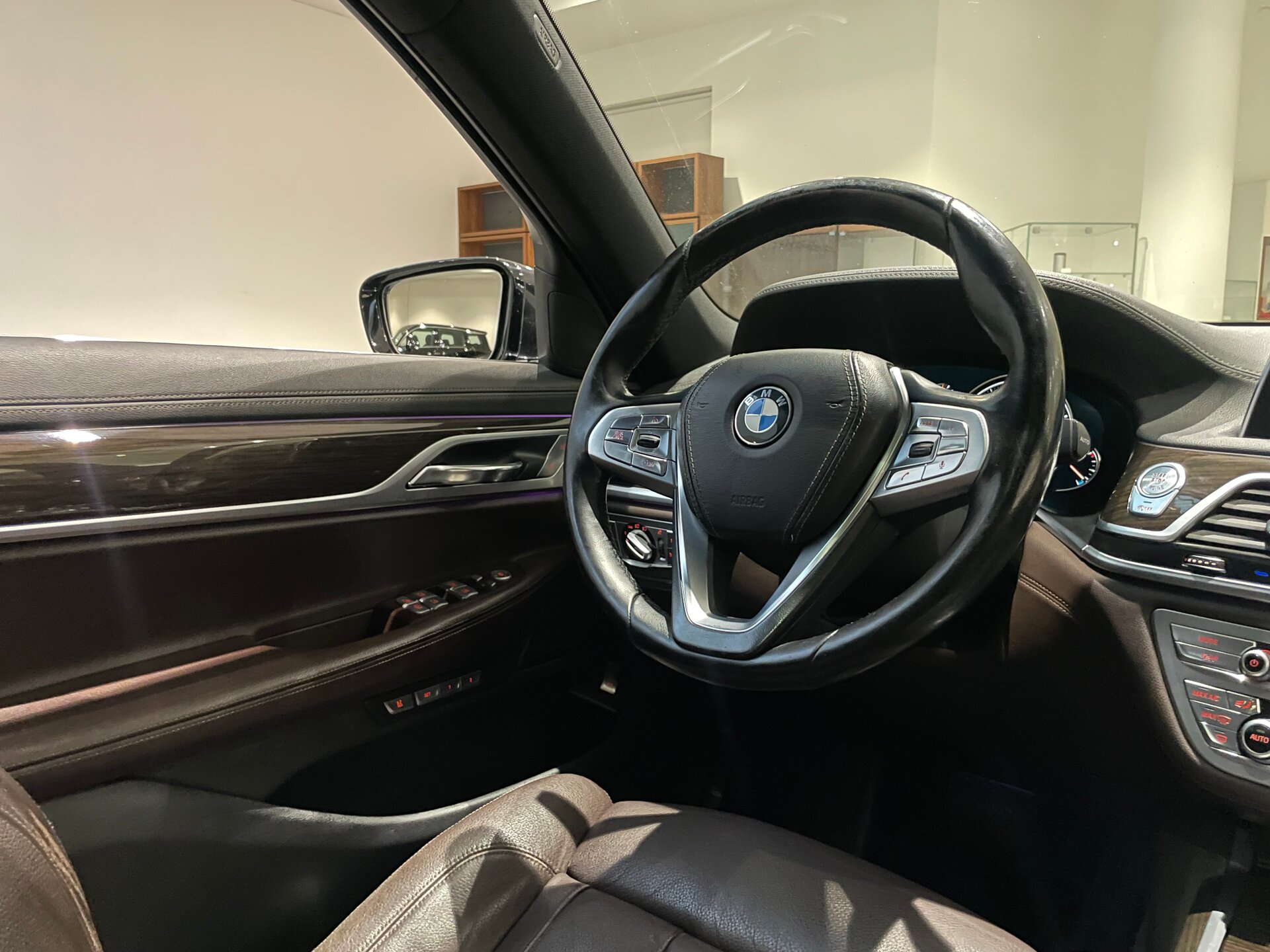 Автомобиль BMW 7 серии 730Ld xDrive 3.0d AT (265 л.с.) 4WD - 15