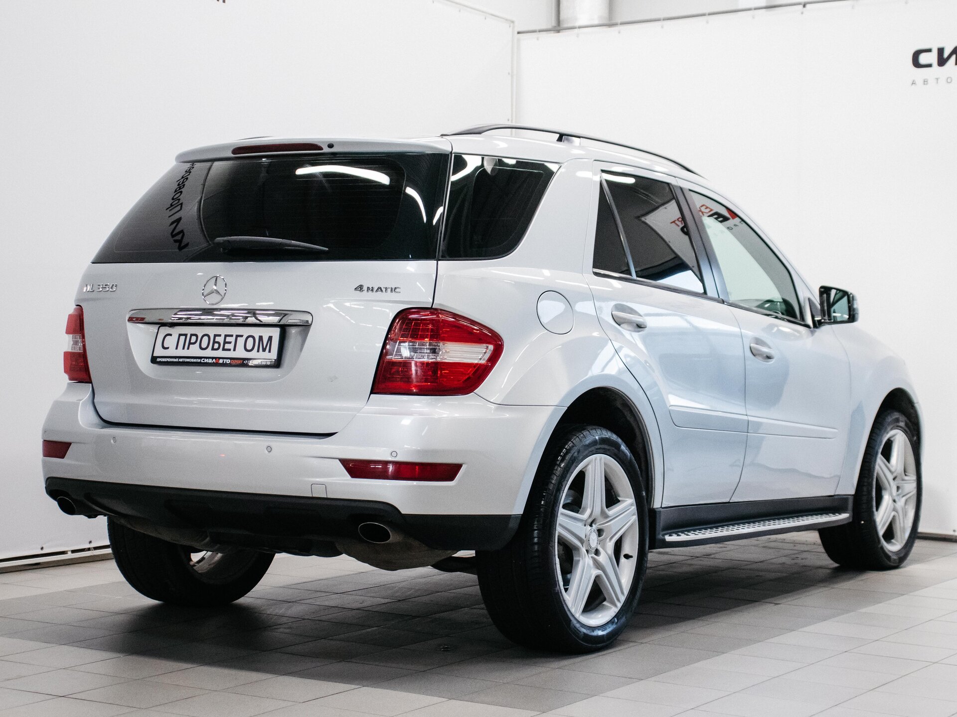 Mercedes-Benz M-Класс 2010 4