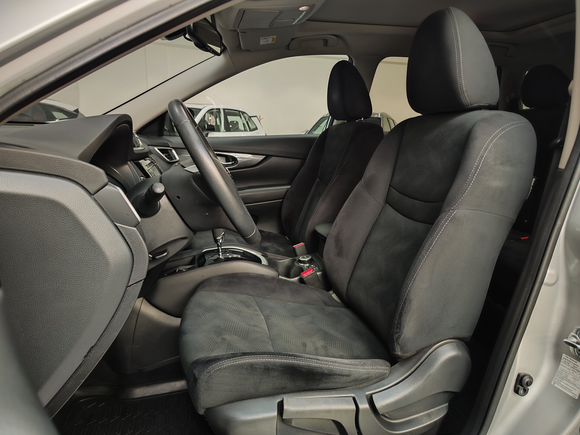 Автомобиль Nissan X-Trail 2.0 CVT (144 л.с.) 4WD - 8