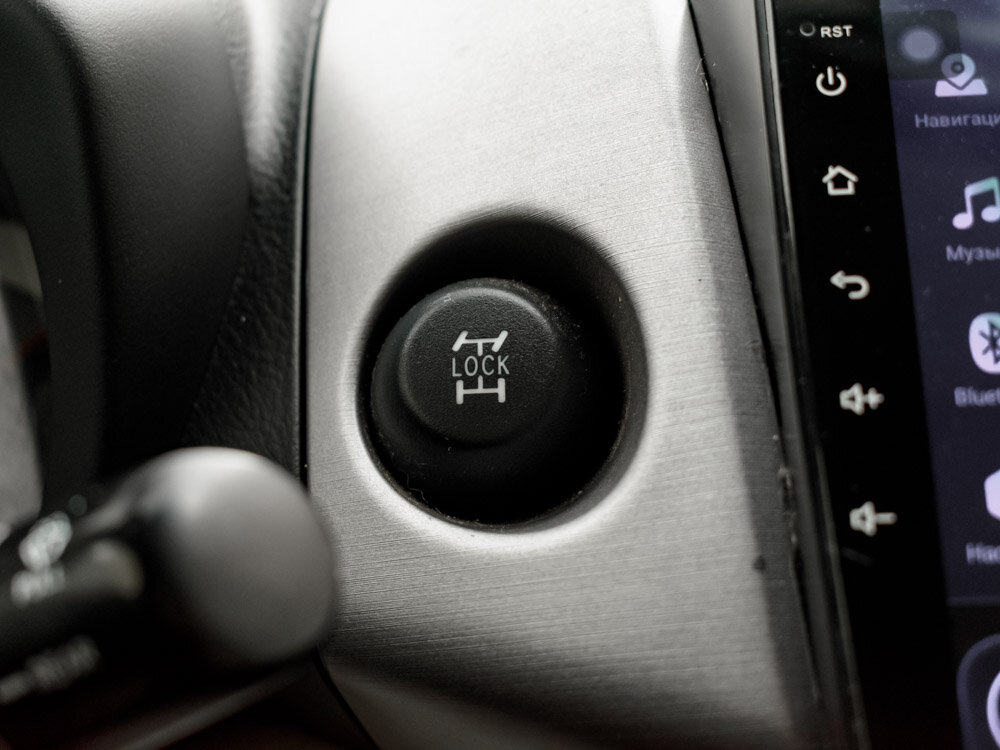 Купить Toyota RAV4 2.4 AT (170 л.с.) 4WD, 2007 в Екатеренбурге
