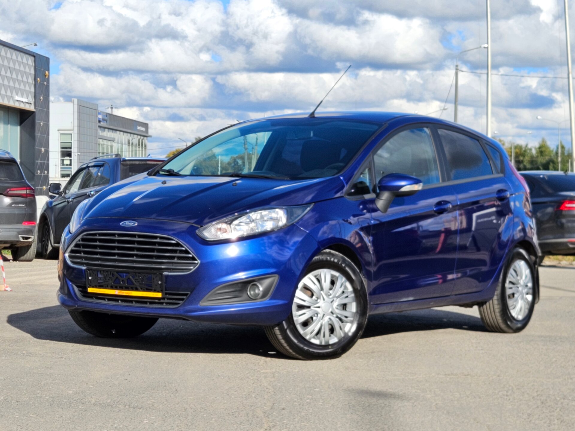 Ford Fiesta 1.6 AMT (105 л.с.) 2016