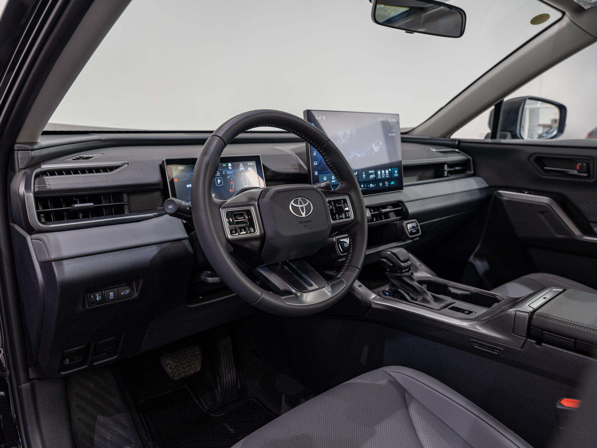 Автомобиль Toyota RAV4 2.0 CVT (171 л.с.) 4WD - 9