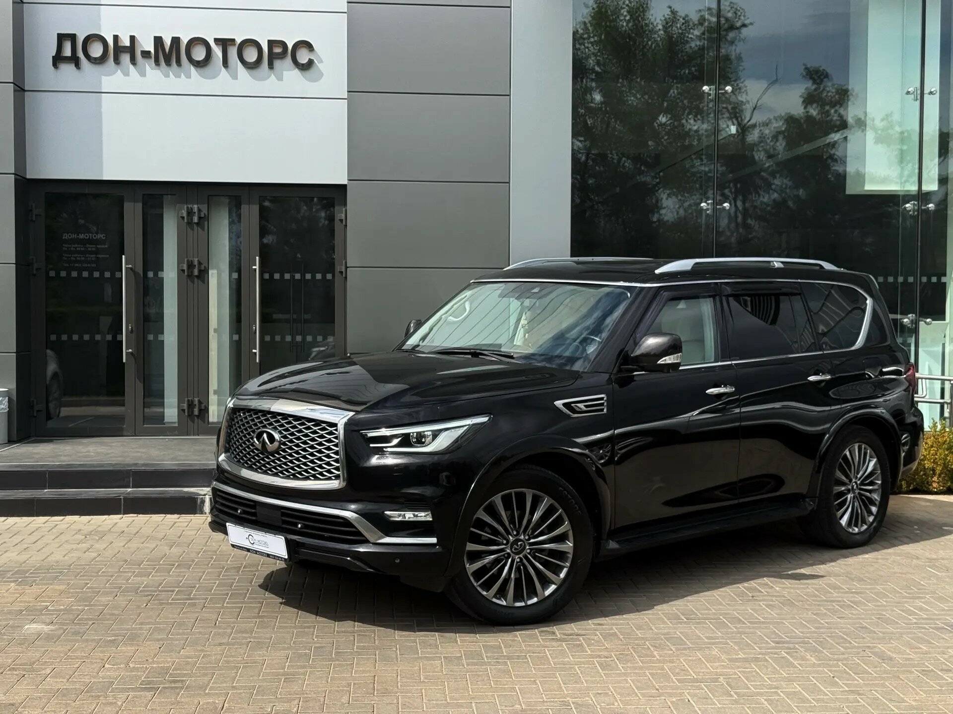 Infiniti QX80 5.6 AT (405 л.с.) 4WD 2019